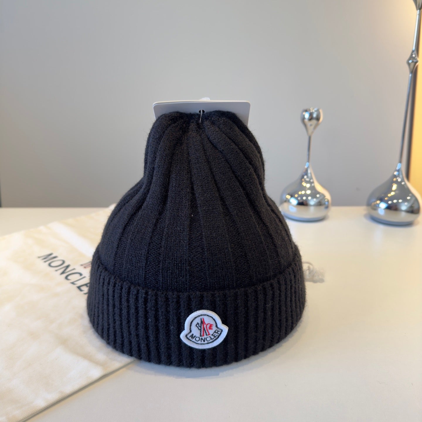 Moncler-新款毛帽-黑色