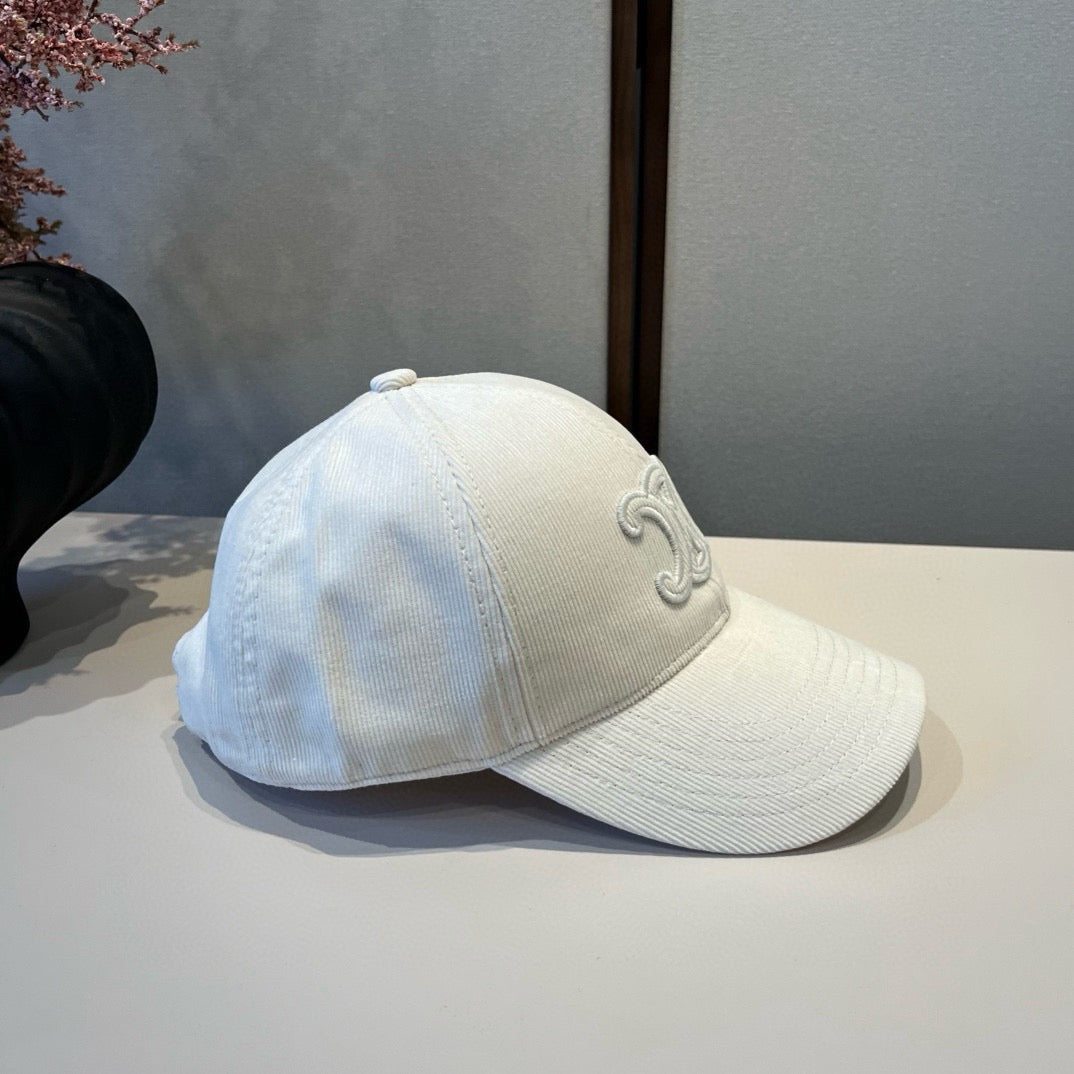 賽C家-燈蕊絨鴨棒球帽-白色