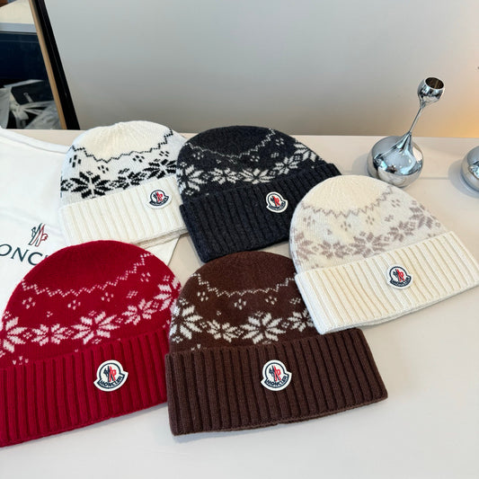 Moncler-新款毛帽-紅色