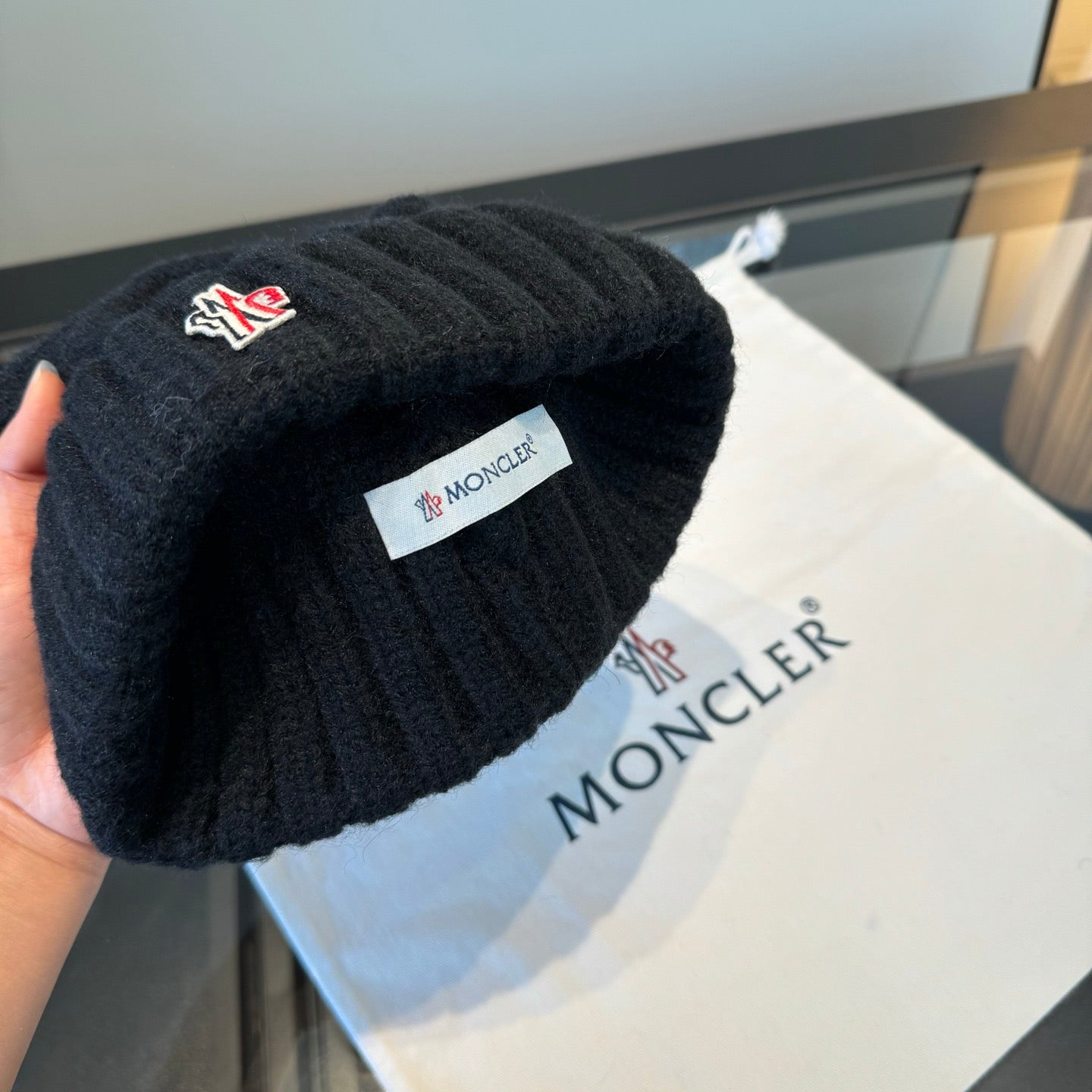 Moncler-針織帽-黑色
