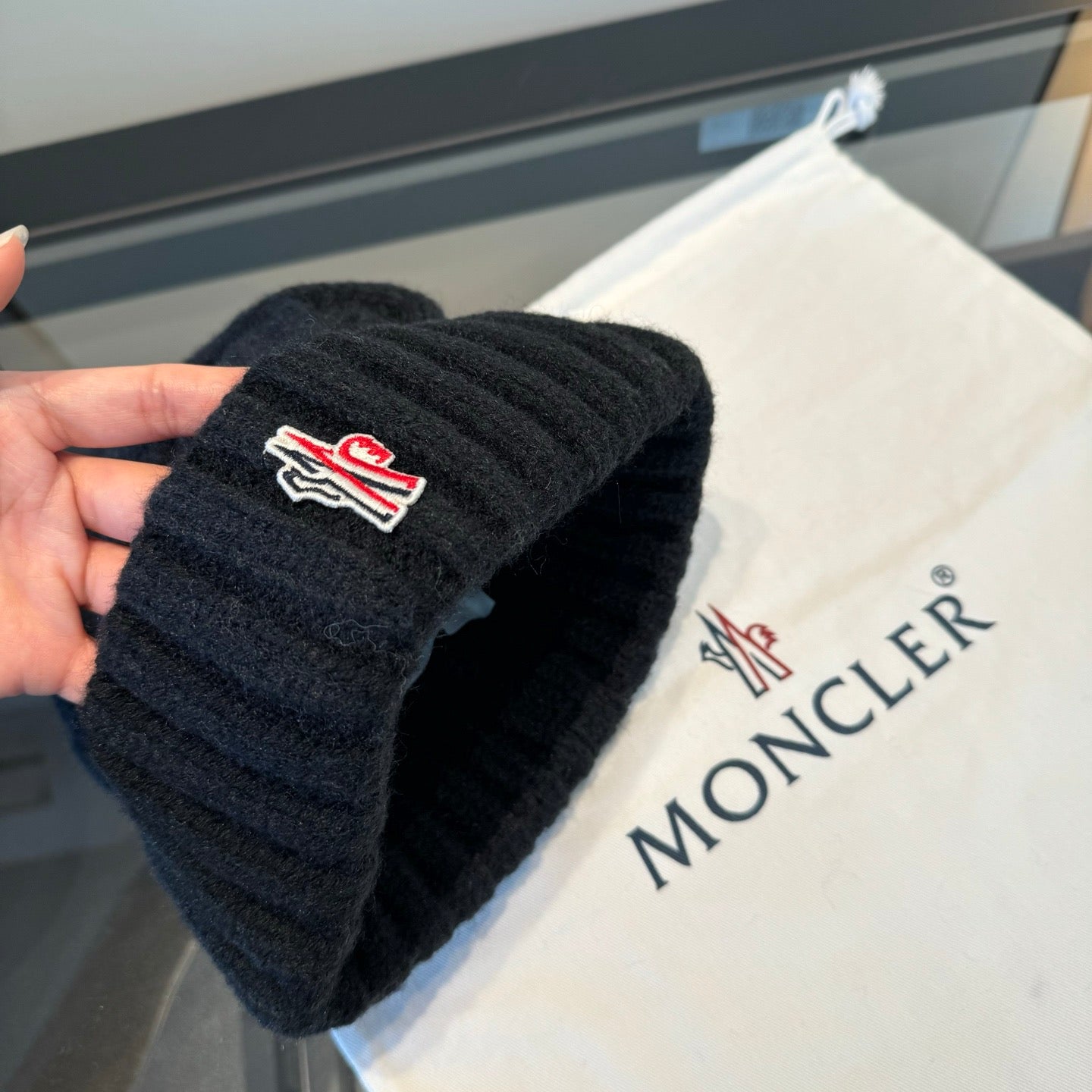 Moncler-針織帽-黑色