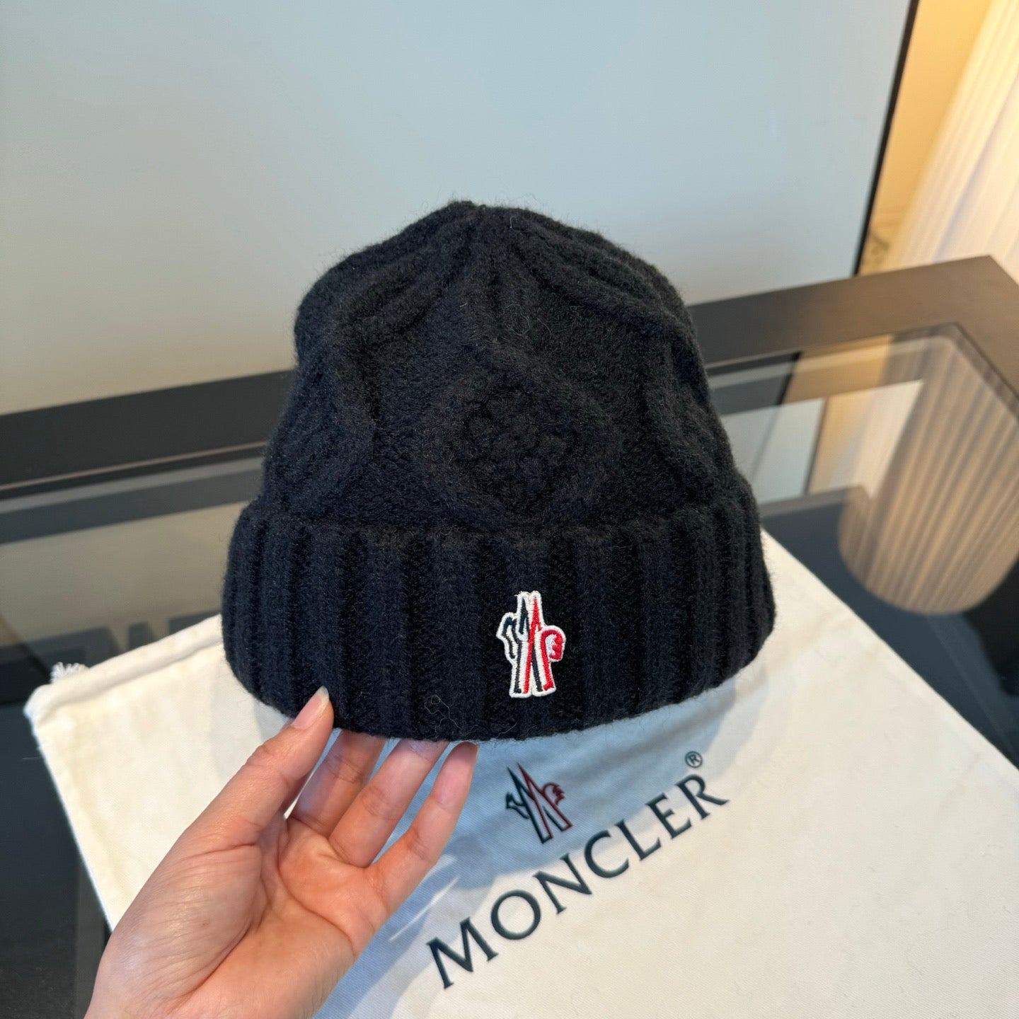 Moncler-針織帽-黑色