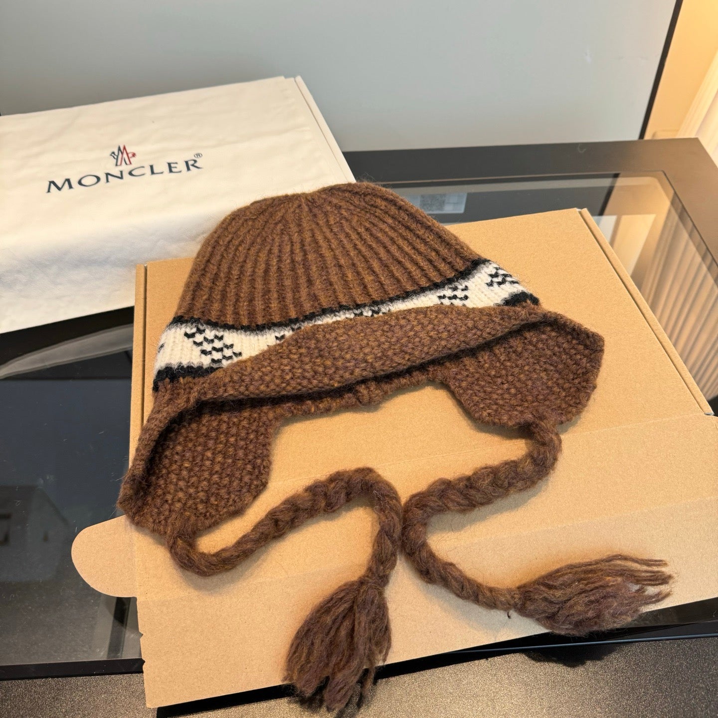 Moncler-新款針織護耳帽