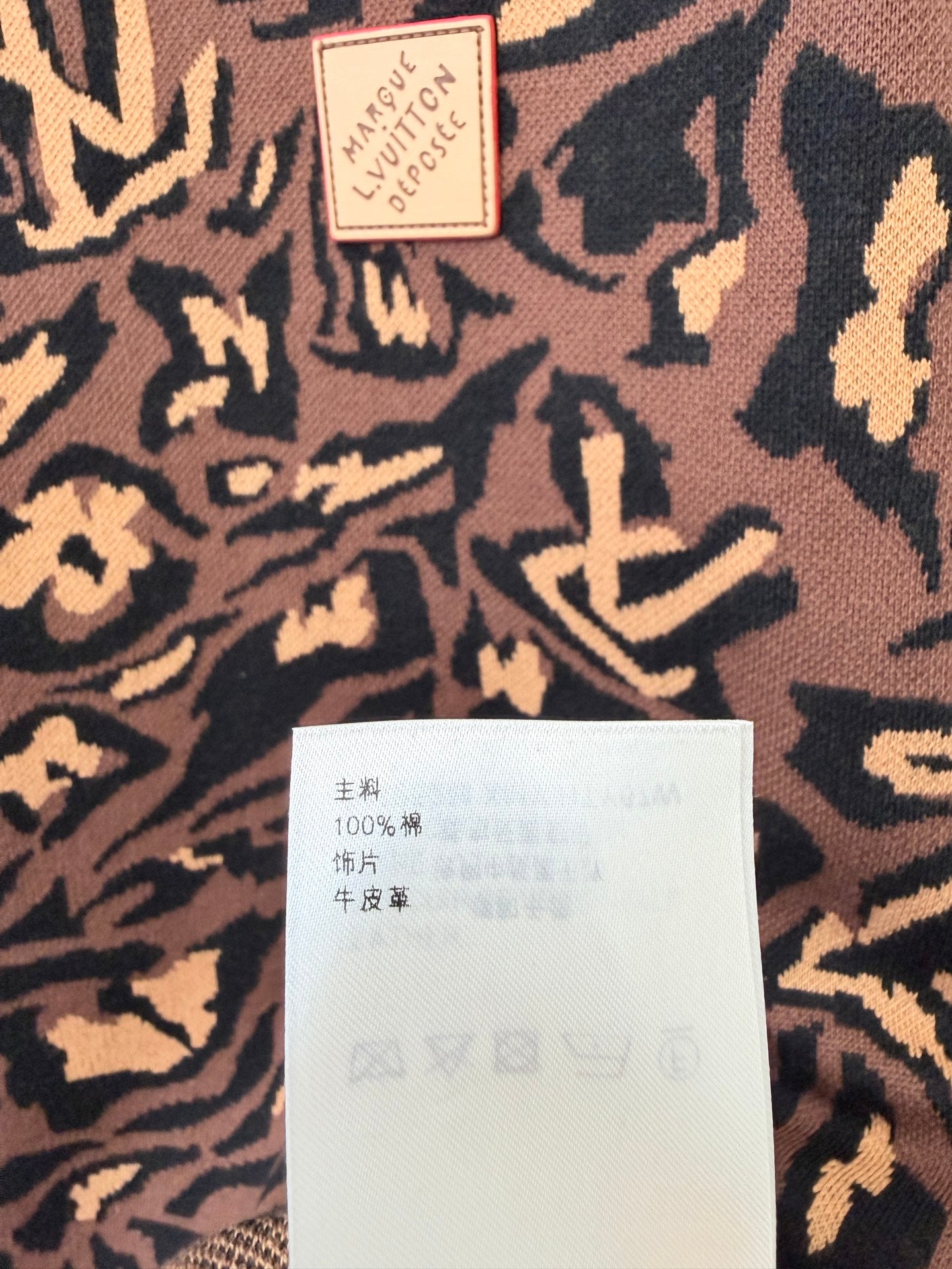 路L家-純棉提花圖案字母貼花短袖T卹