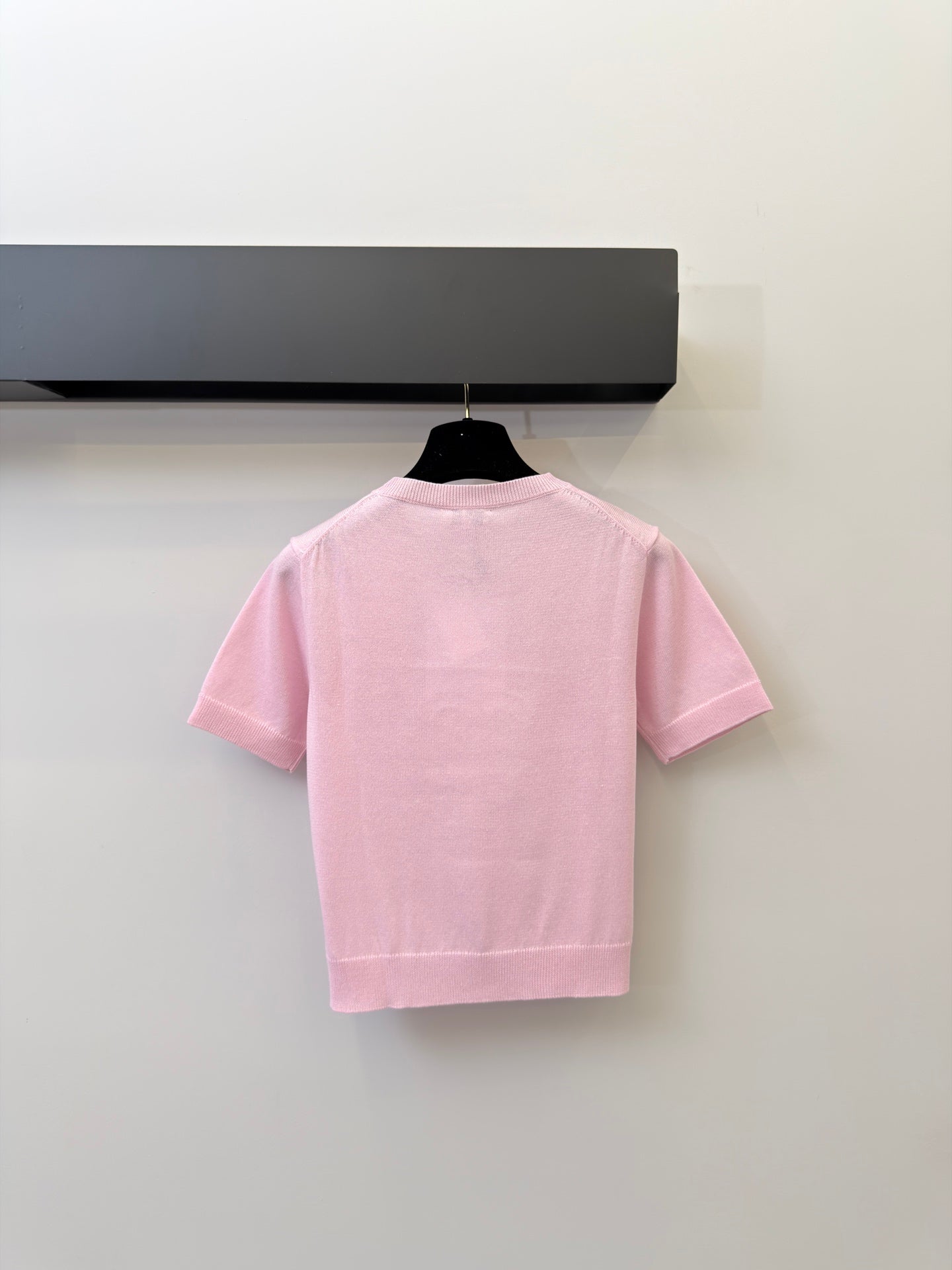 小香家-刺繡CC圓領短袖針織衫 粉色
