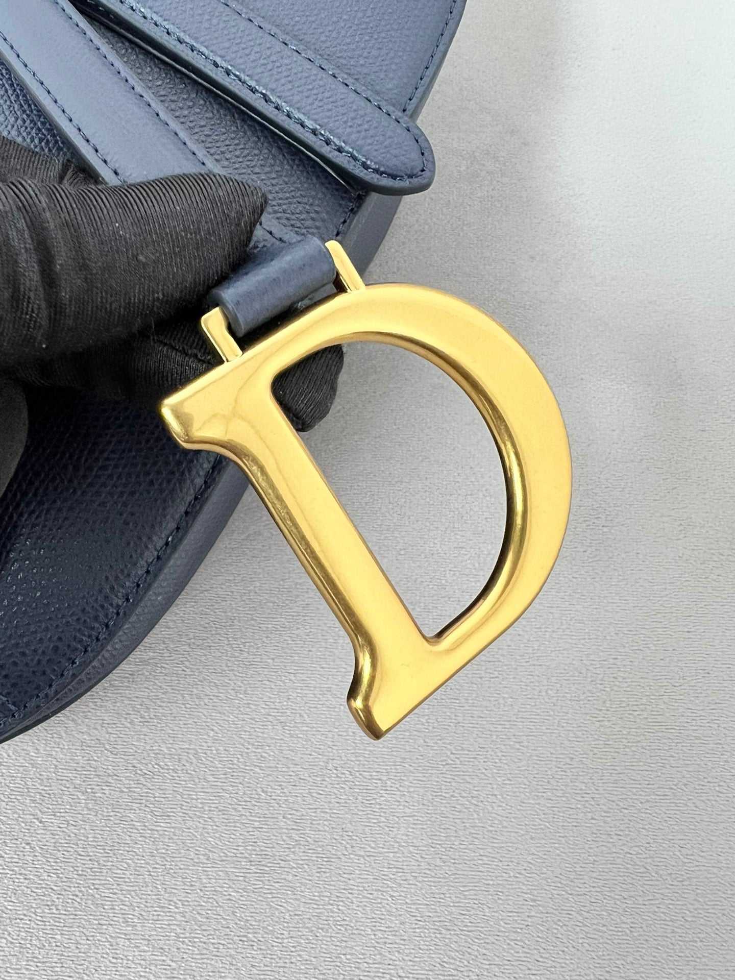 迪D家-Saddle 馬鞍包 大號 金扣深藍色