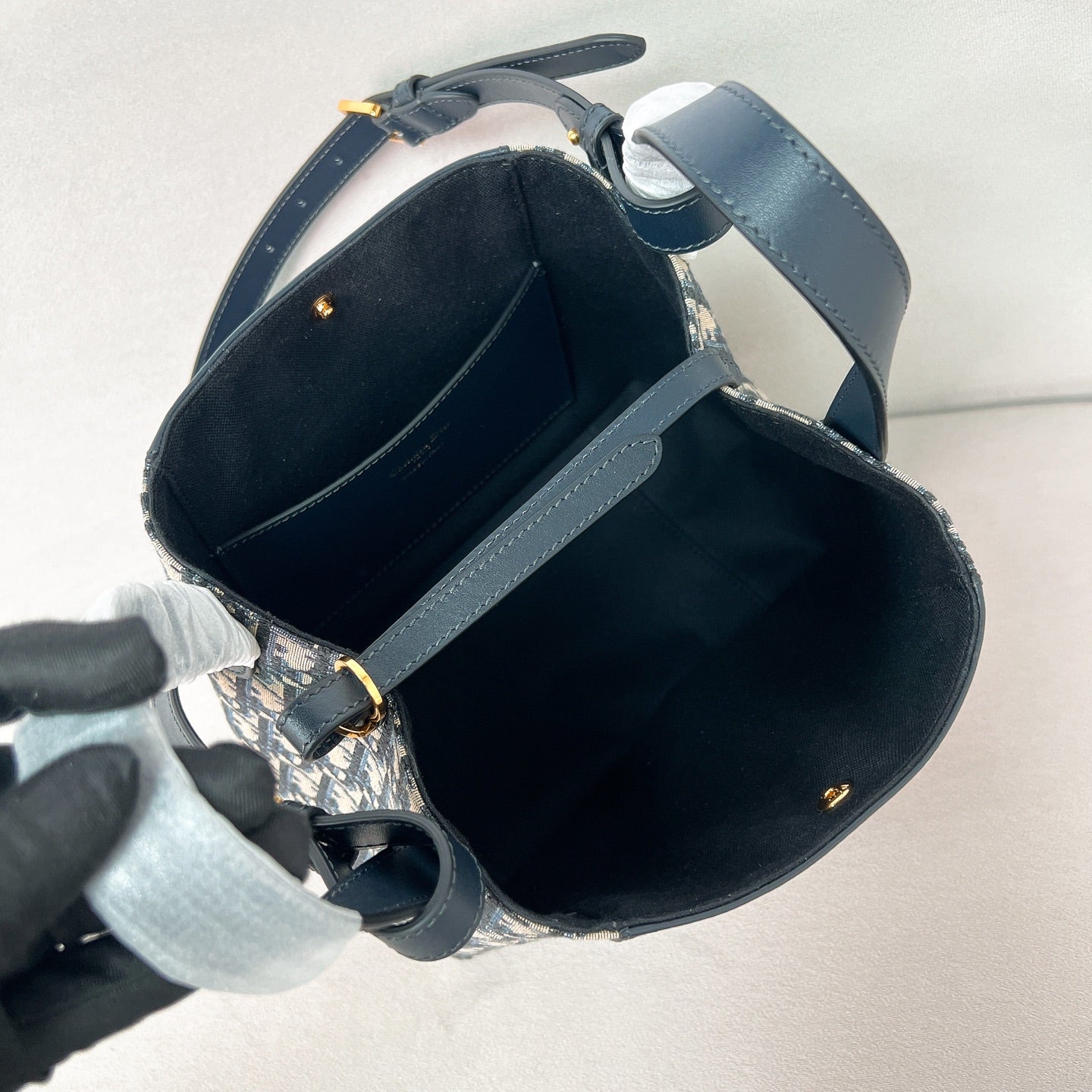 迪D家-Signature 水桶包 小號 藍色老花