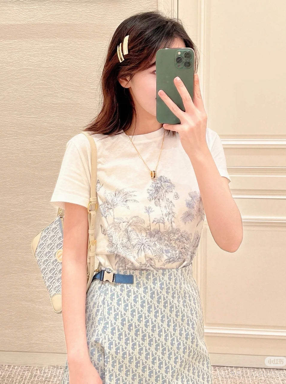 迪D家-30Montaigne Wanderlust hobo 淺藍色