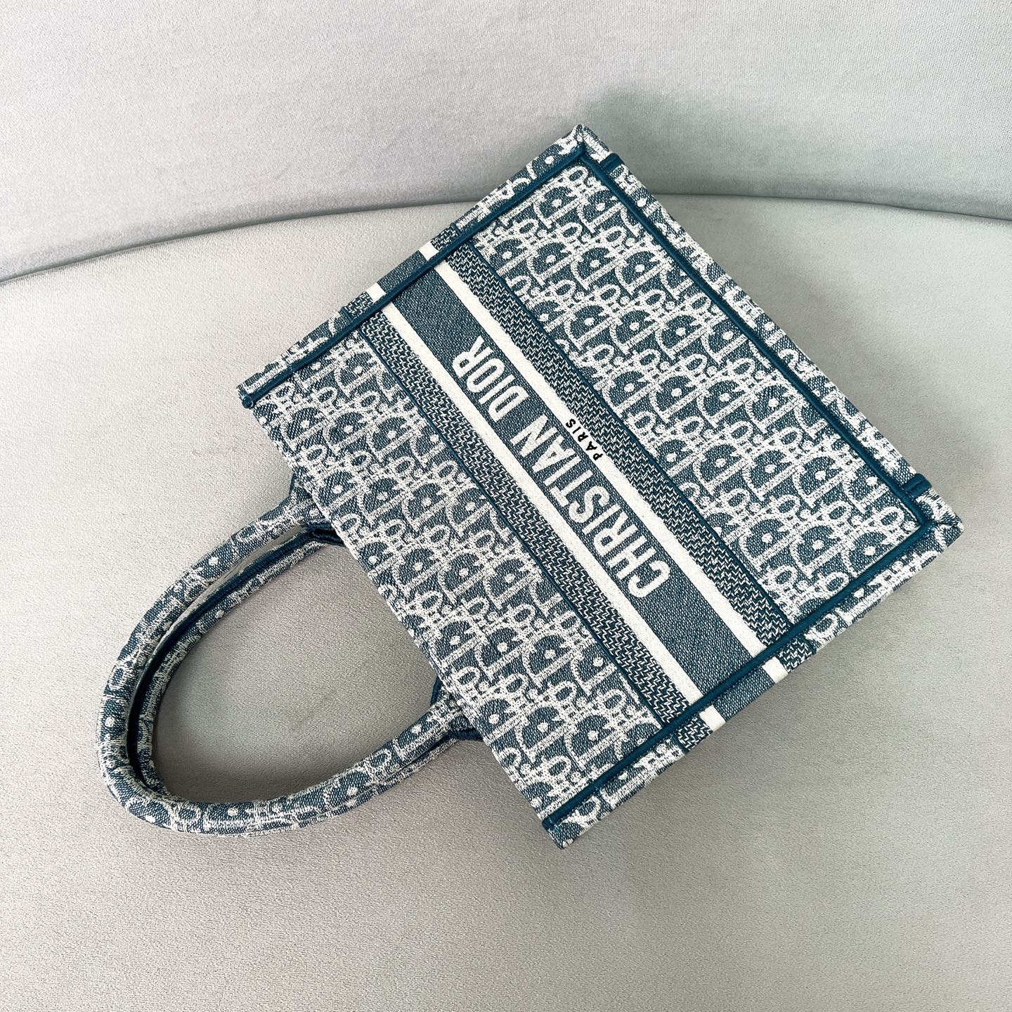 迪D家-BookTote Oblique系列 小號 刺繡綠色