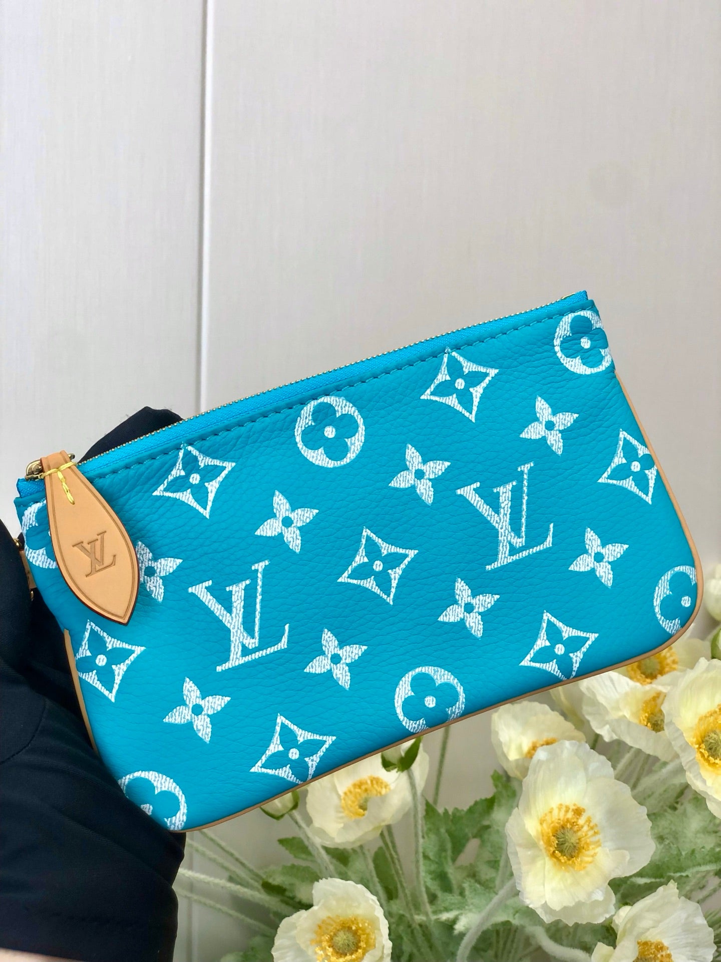 路L家-𝑴𝟏𝟏𝟓𝟔6 𝑺𝒑𝒆𝒆𝒅𝒚 𝑷𝟗 𝑩𝒂𝒏𝒅𝒐𝒖𝒍𝒊𝒆-湖水藍