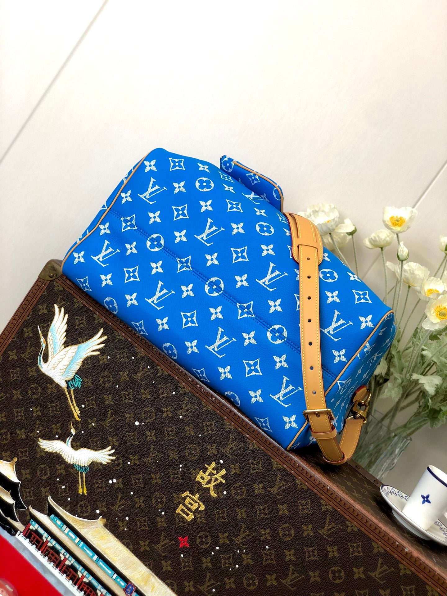 路L家-𝑴𝟐𝟒𝟒𝟏𝟖 𝒑𝒆𝒆𝒅𝒚 𝑷𝟗 𝑩𝒂𝒏𝒅𝒐𝒖𝒍𝒊𝒆-寶石藍