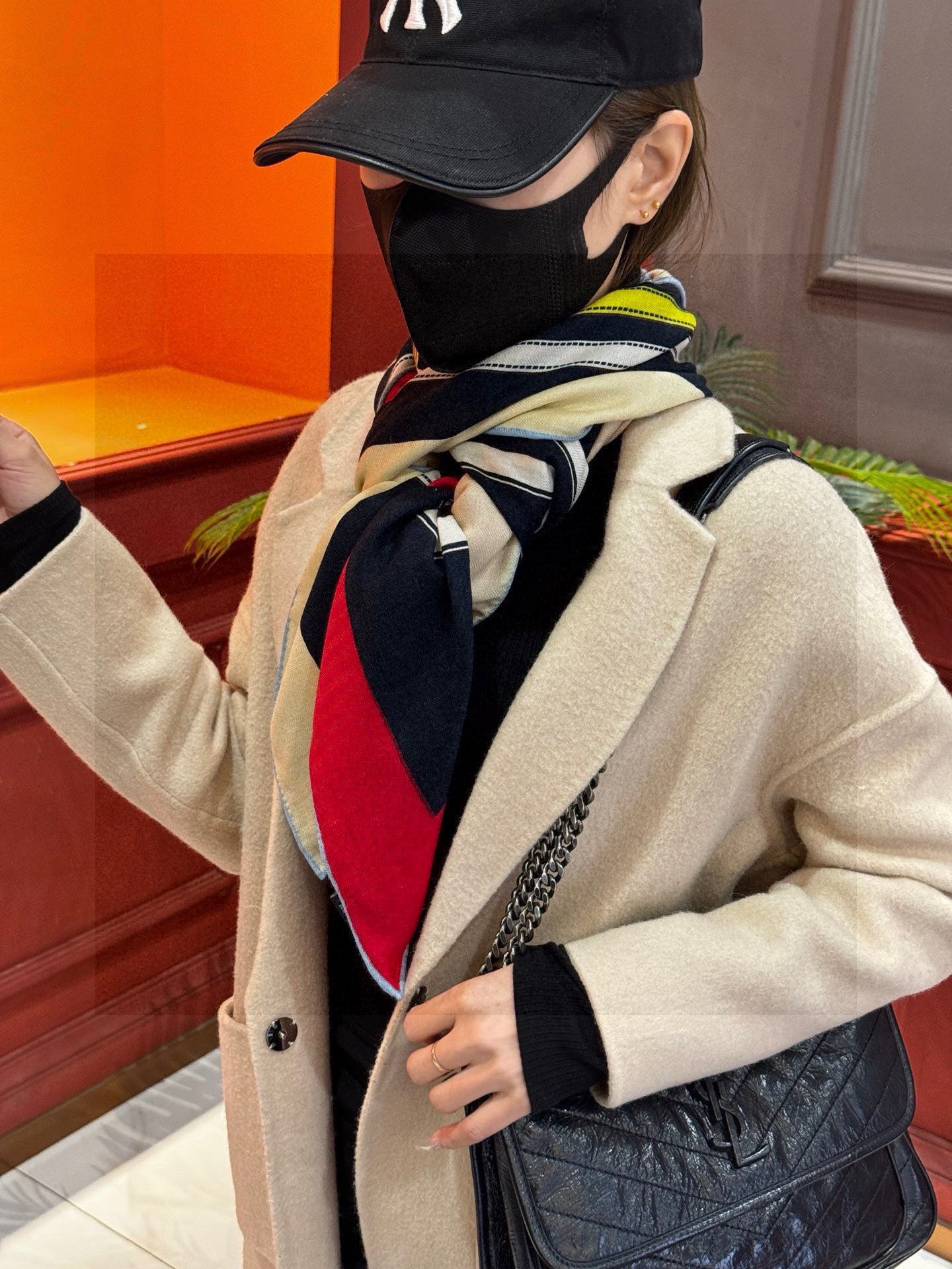 小愛款-羊絨方巾 140cm*140cm 70%羊絨+30％真絲