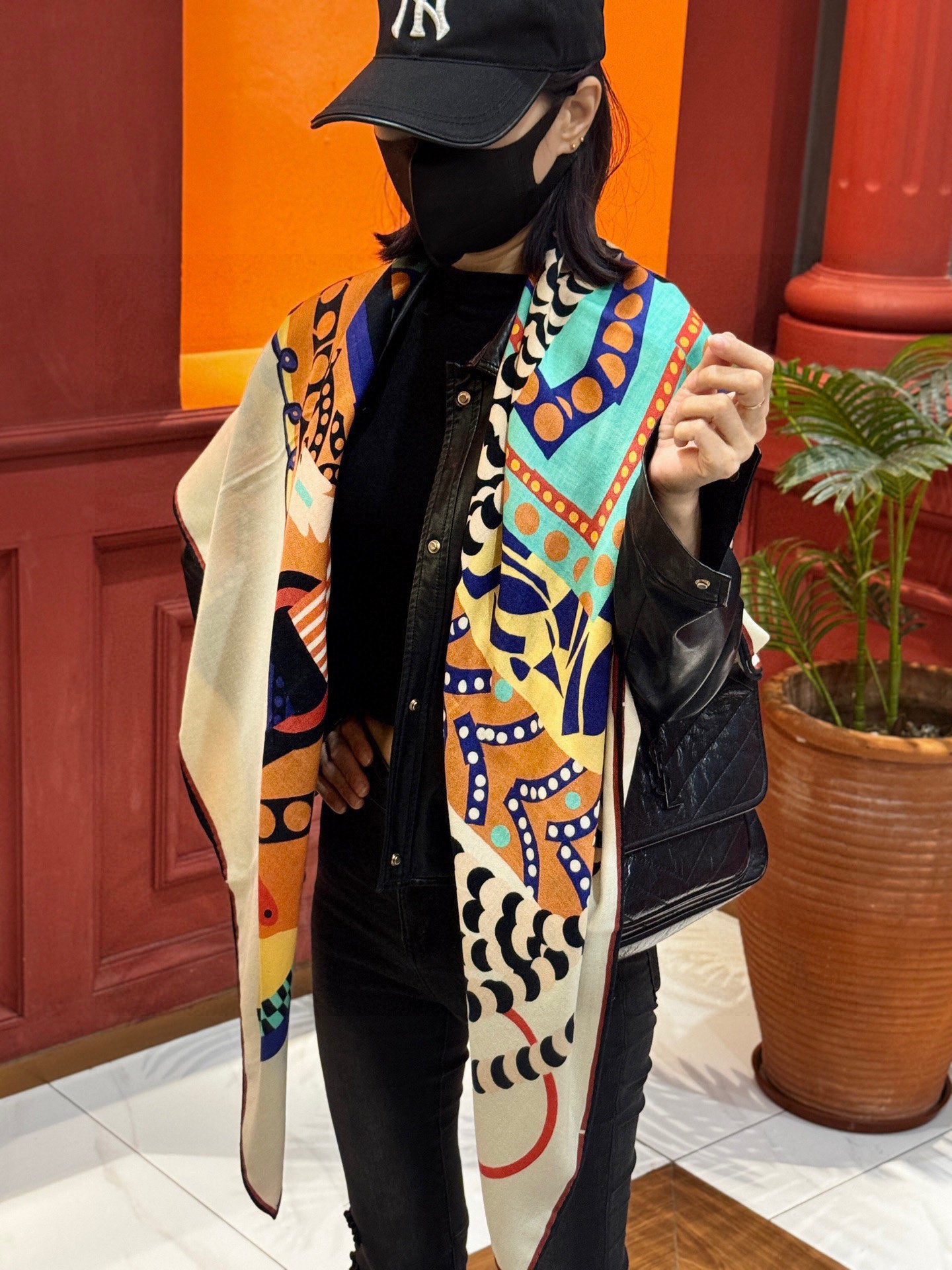 小愛款-雙面同色絲毛140cm*140cm 羊絨方巾