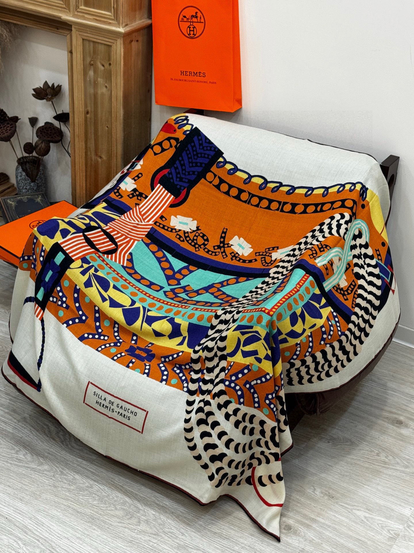 小愛款-雙面同色絲毛140cm*140cm 羊絨方巾