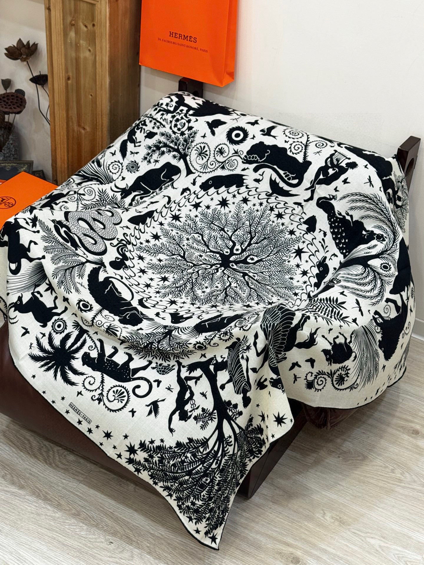 小愛款-雙面同色絲毛140cm*140cm 羊絨方巾