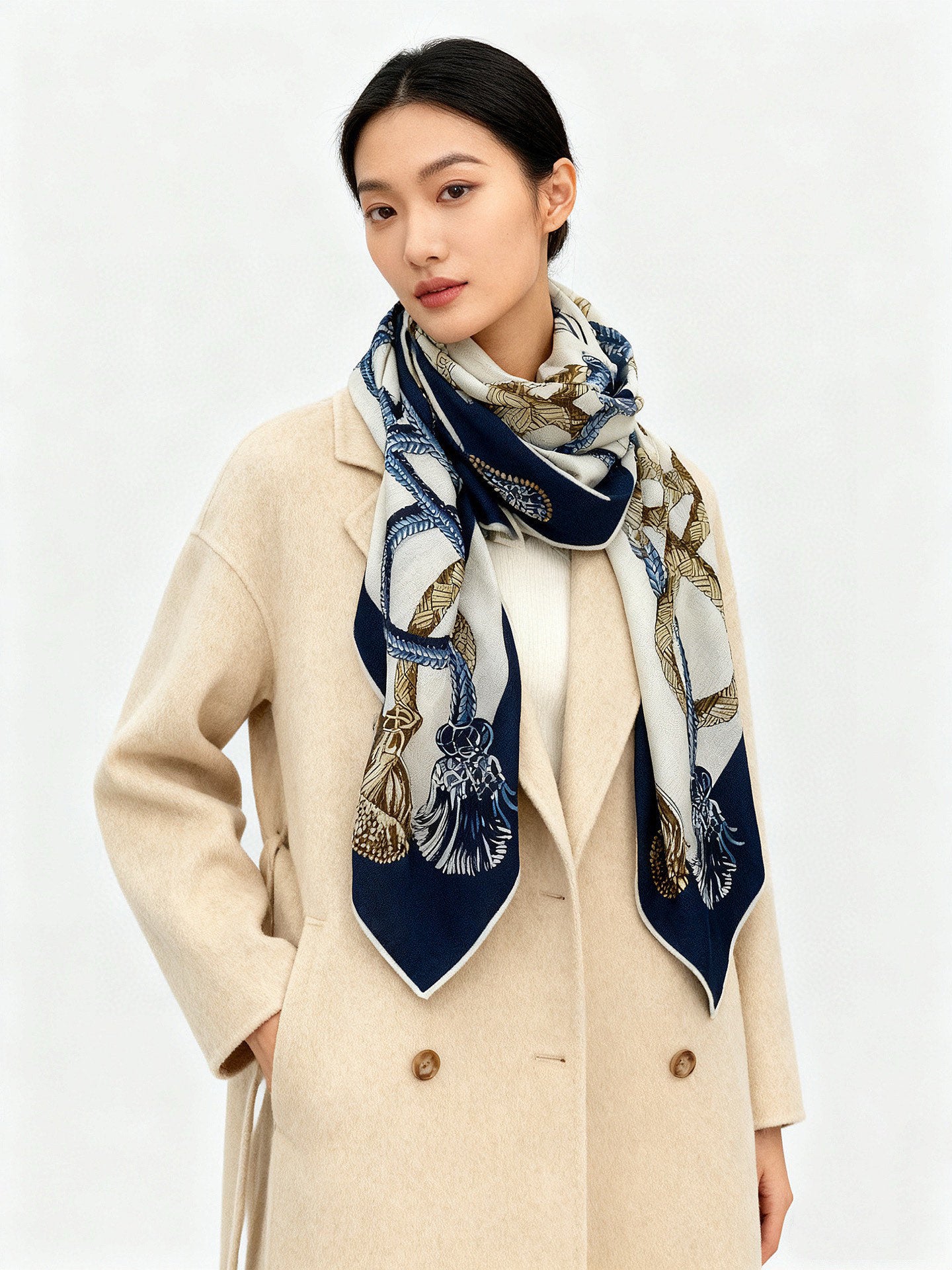小愛款-雙面同色絲毛方巾 140x 140 70%山羊絨30%桑蠶絲