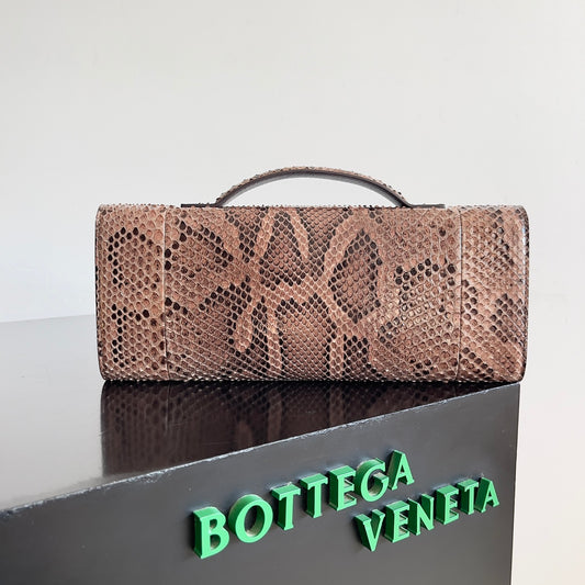 B編織-ANDIAMO CLUTCH 蛇皮手拿包