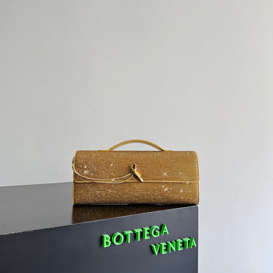 B編織- Veneta扭結扣手拿包 水鑽金