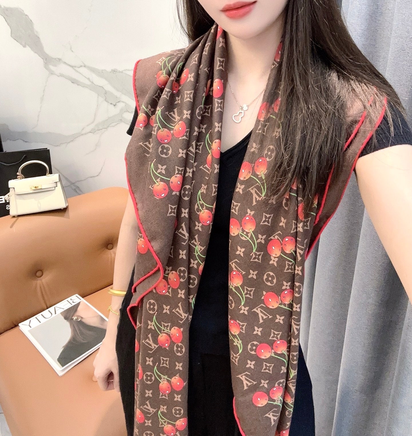 路L家-雙面絲毛方巾 135*135-櫻桃圖案