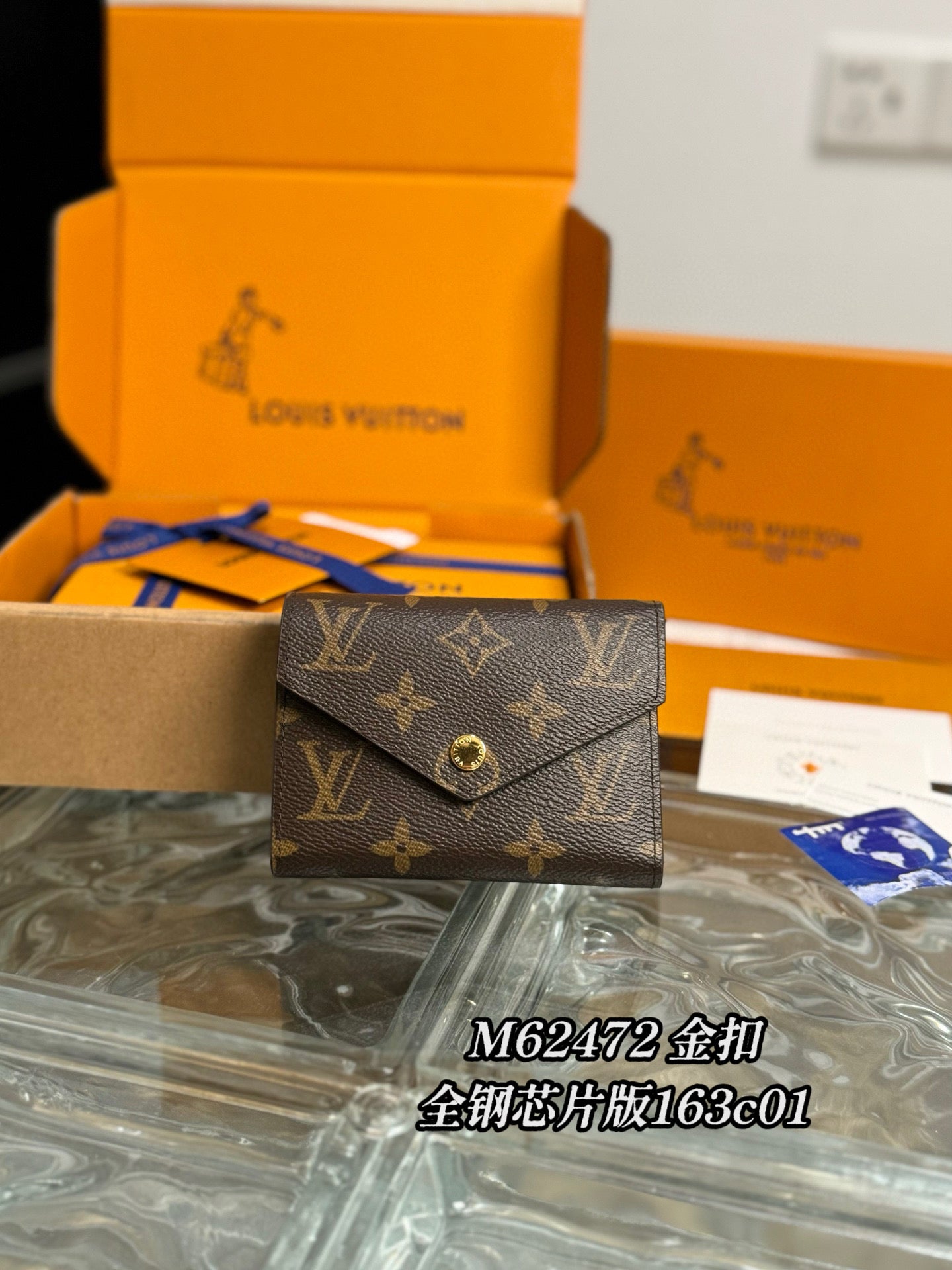 路L家-M62472 老花三折短夾-金扣
