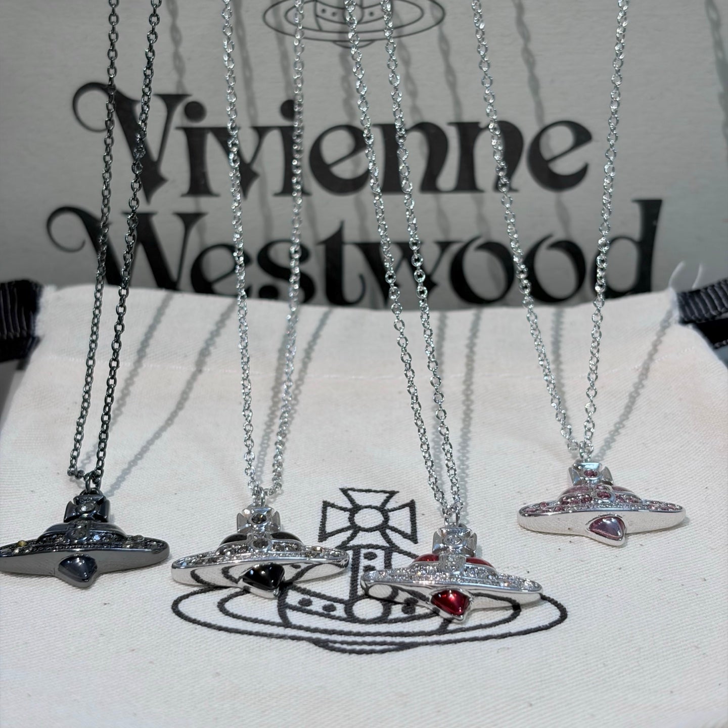 Vivienne westwood-項鍊20260615