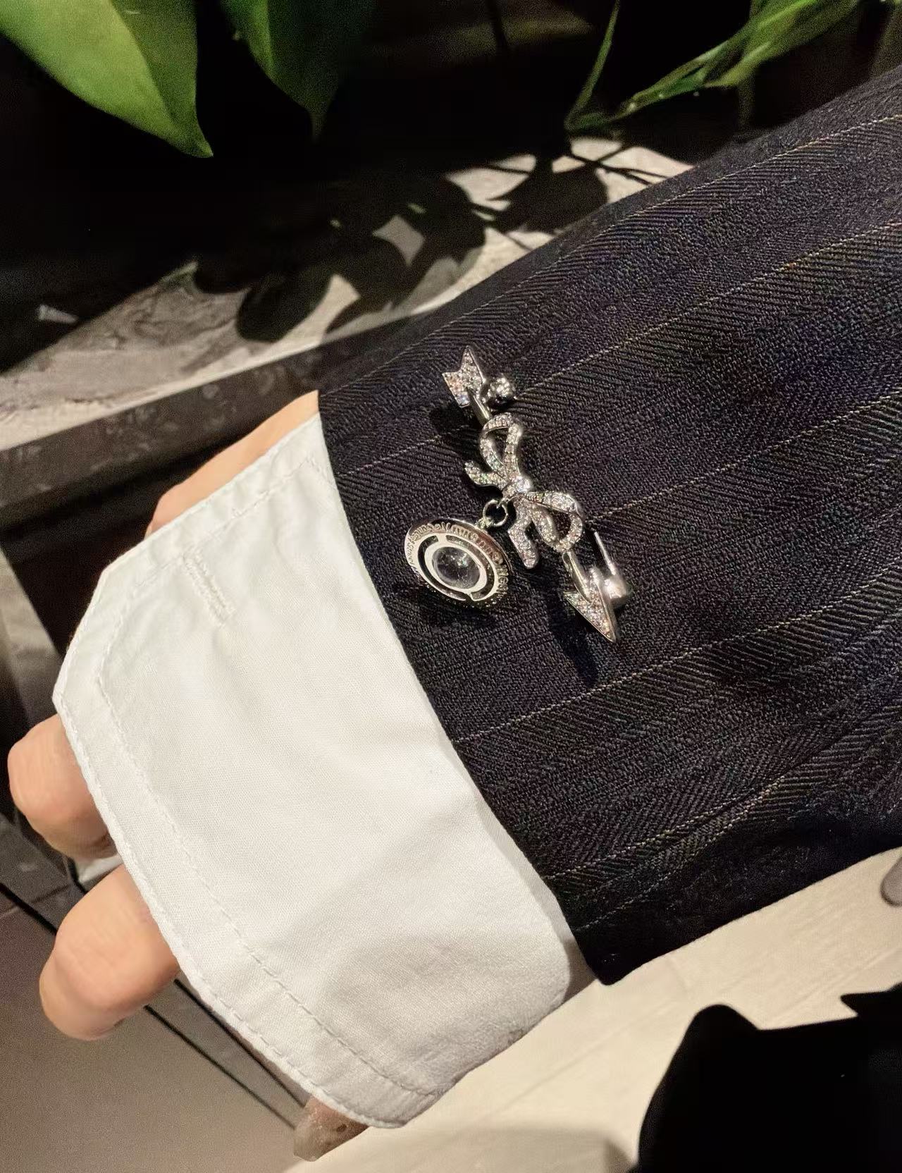 Vivienne westwood-胸針20260615