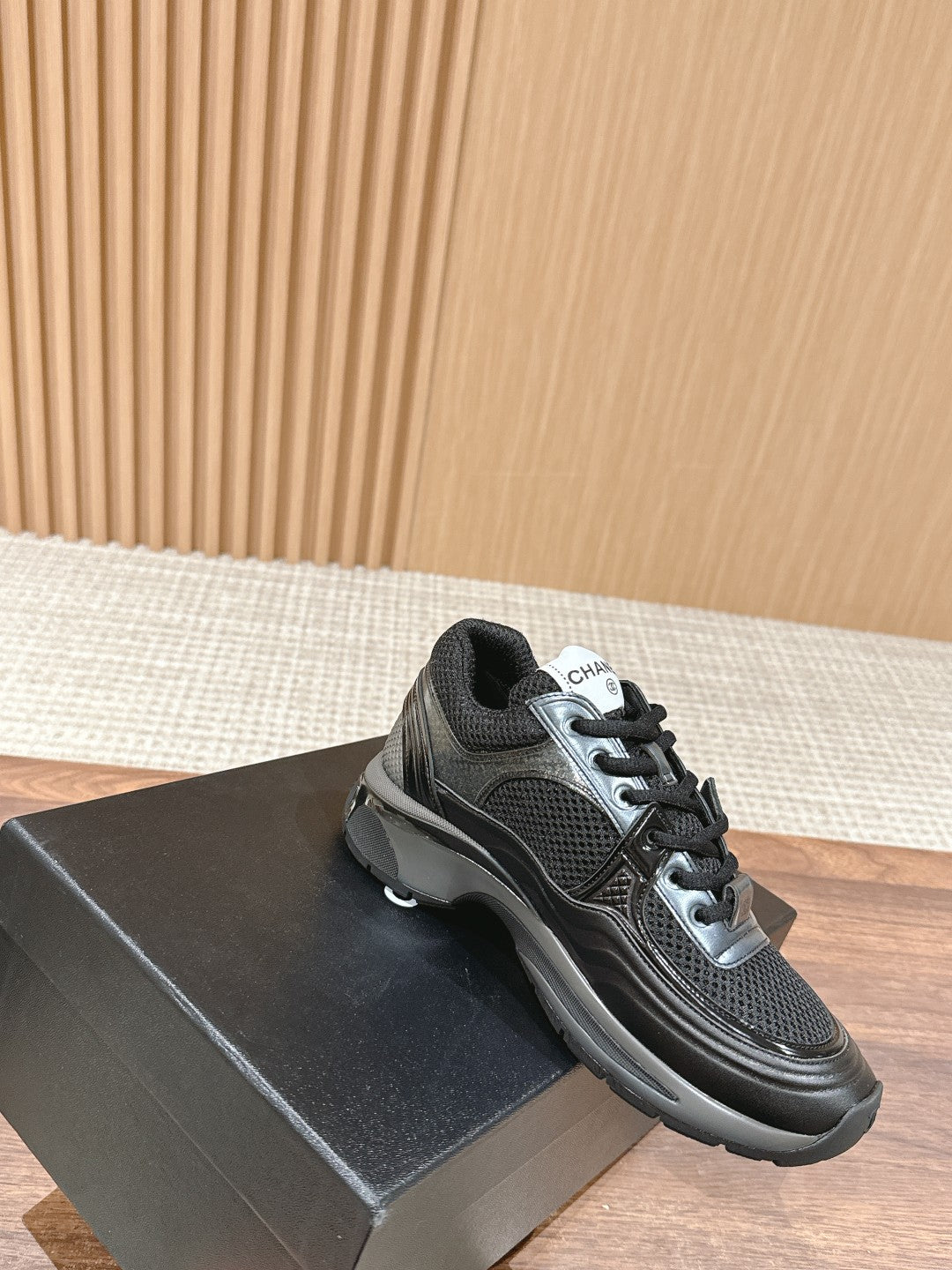 小香家-銀角網面運動鞋 黑色