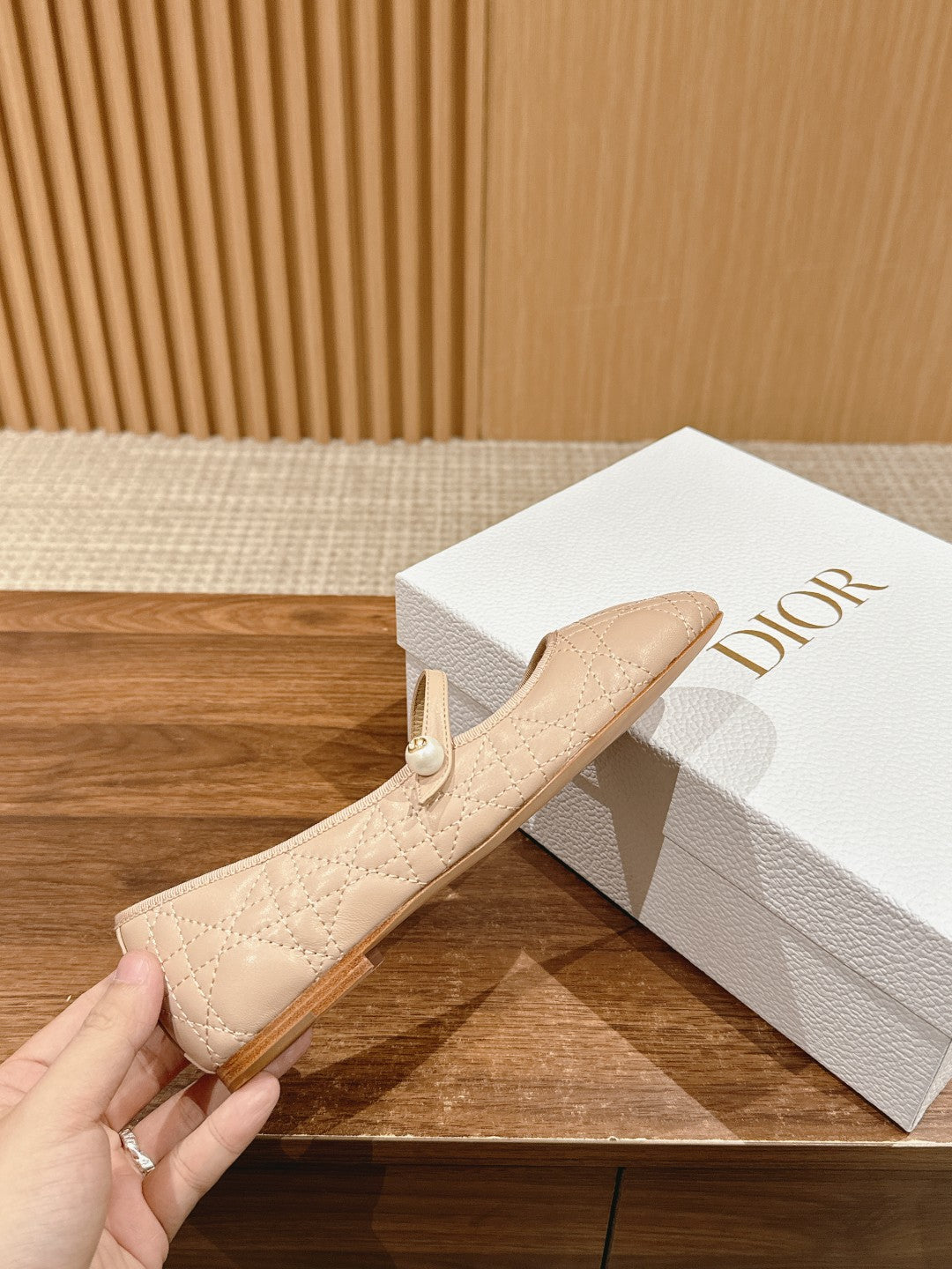 迪D家-2024春夏 珍珠小羊皮芭蕾舞鞋 黑色