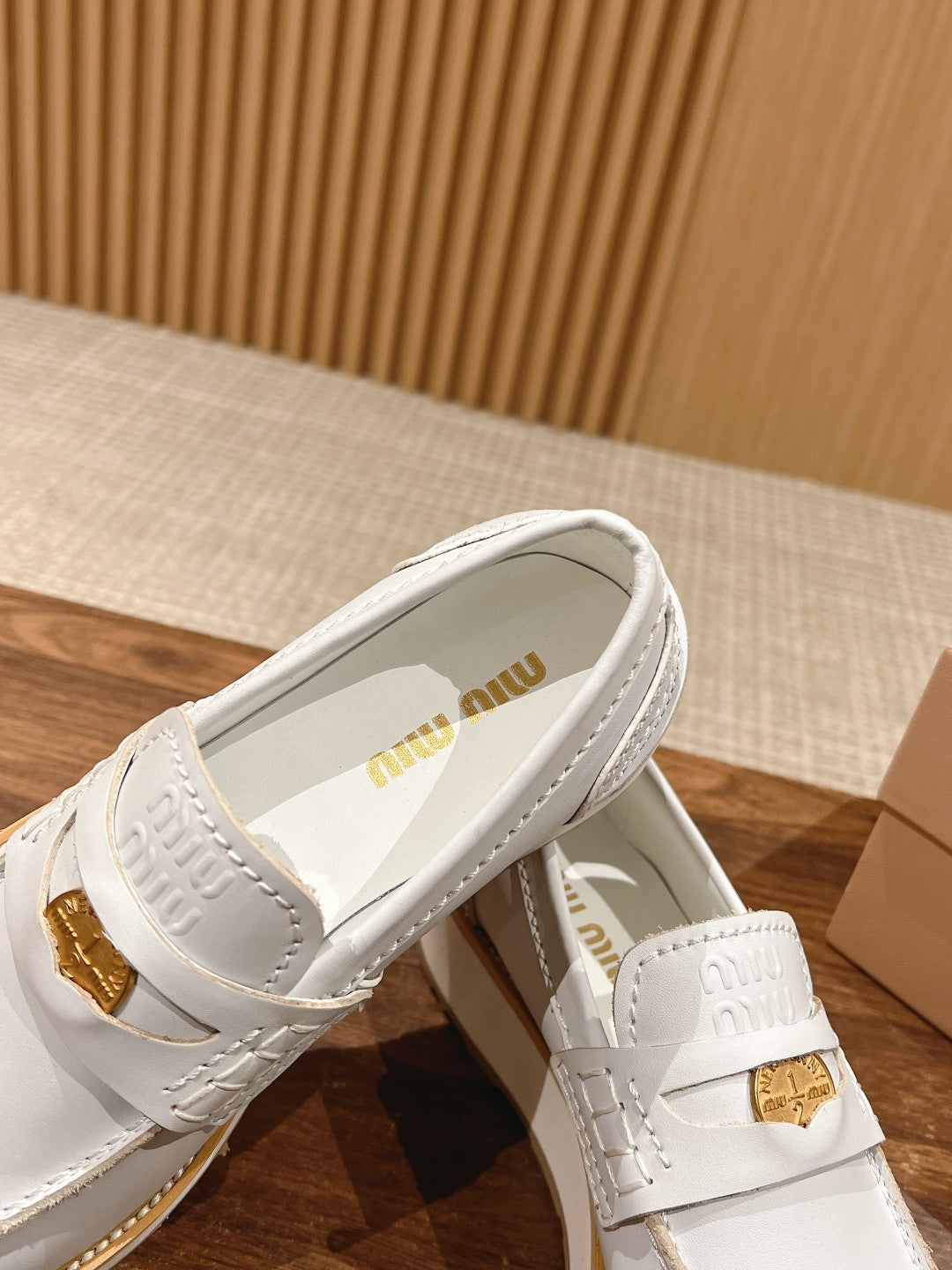 穆M家-2024 厚底樂福鞋 白色