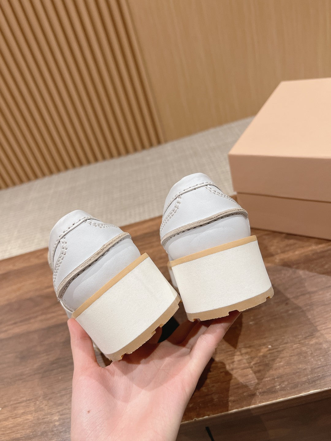 穆M家-2024 厚底樂福鞋 白色