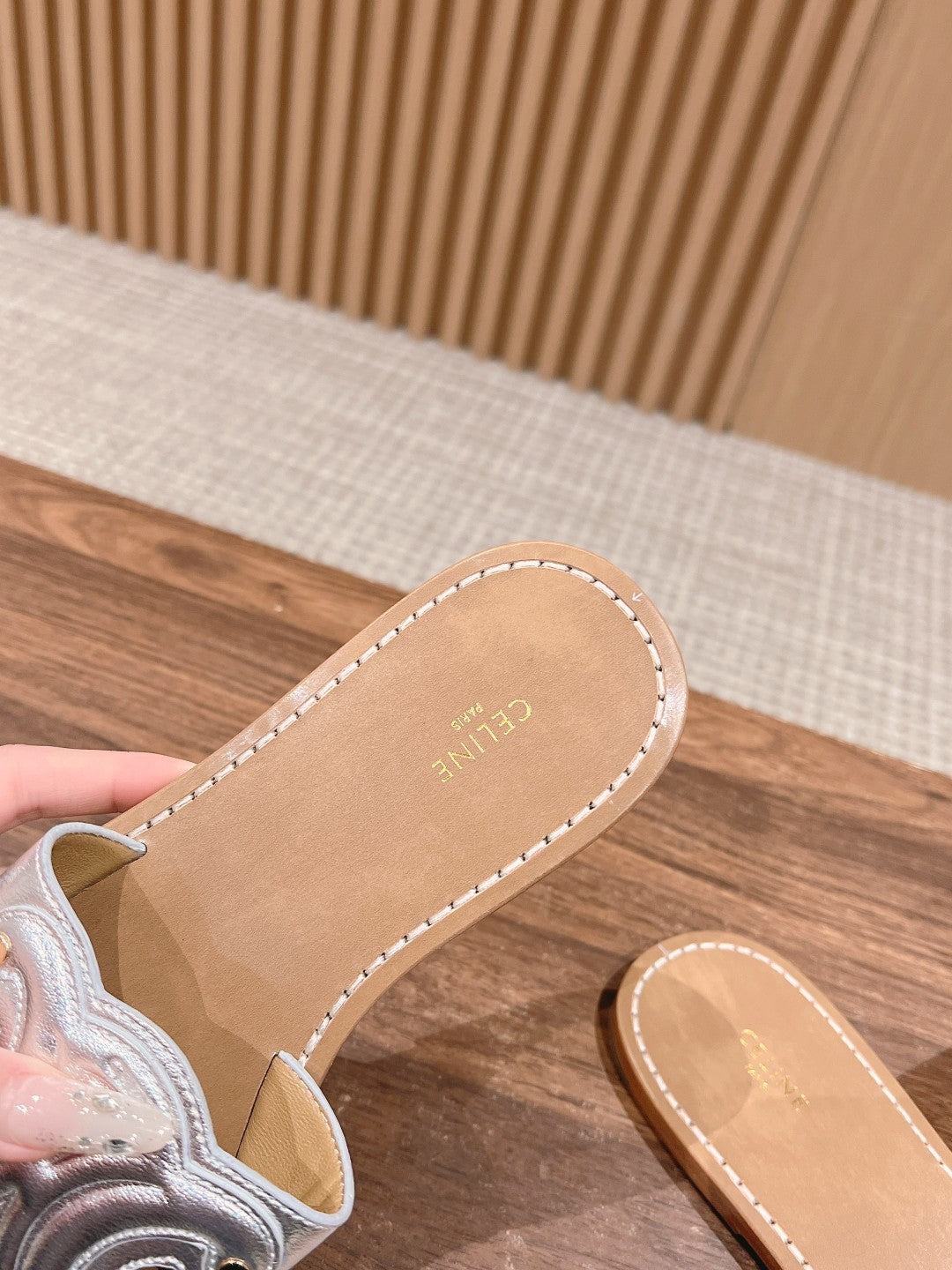 賽C家-純皮凱旋門拖鞋 銀色