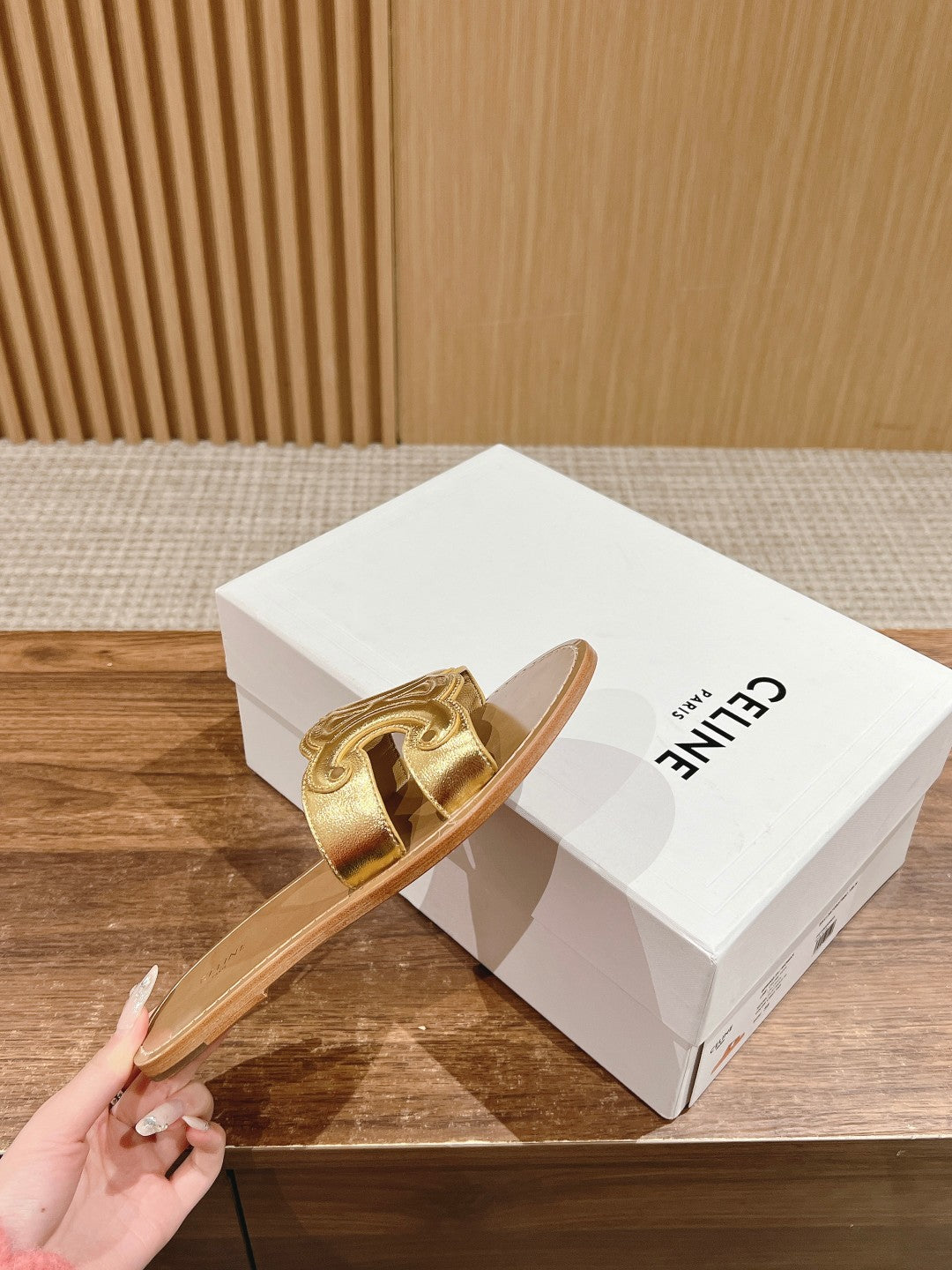 賽C家-純皮凱旋門拖鞋 金色