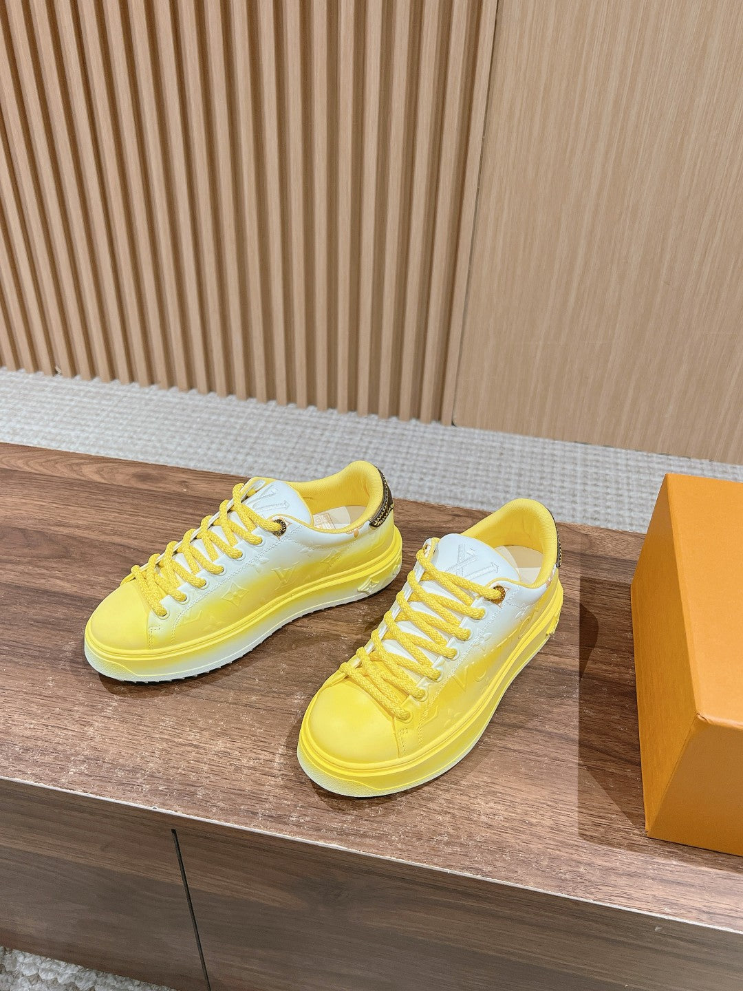 路L家-亮色系運動鞋 黃色