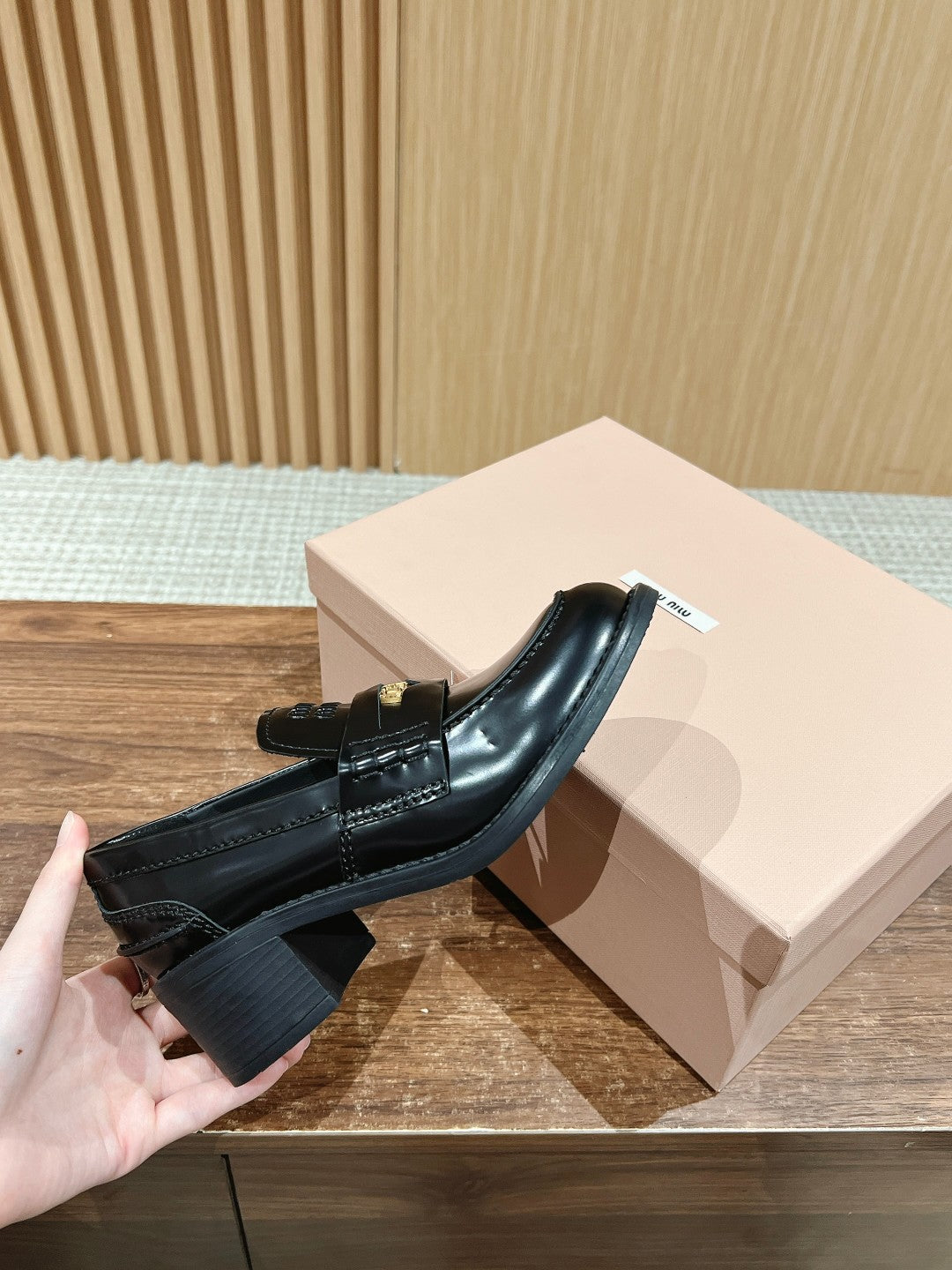 穆M家-金幣粗跟樂福鞋6CM 黑色