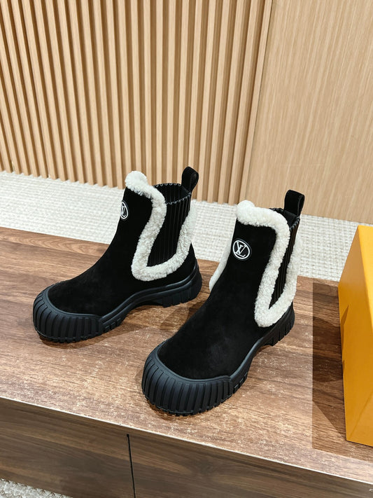 路L家-羊毛厚底短靴 麂皮黑色
