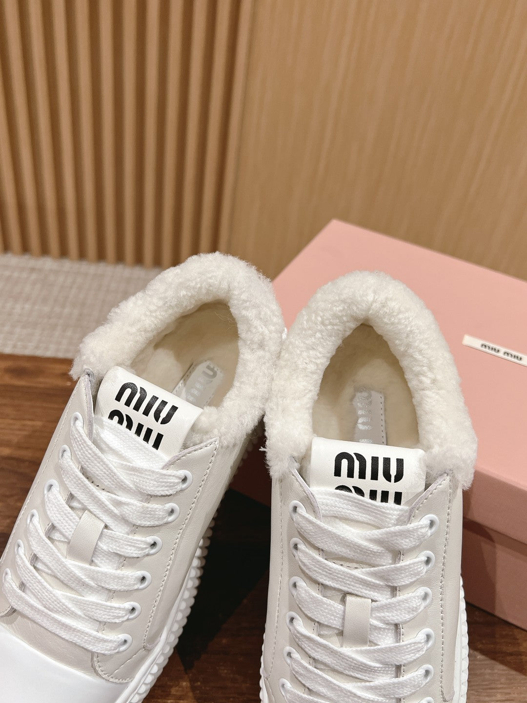 穆M家-絨毛厚底休閒鞋 白色
