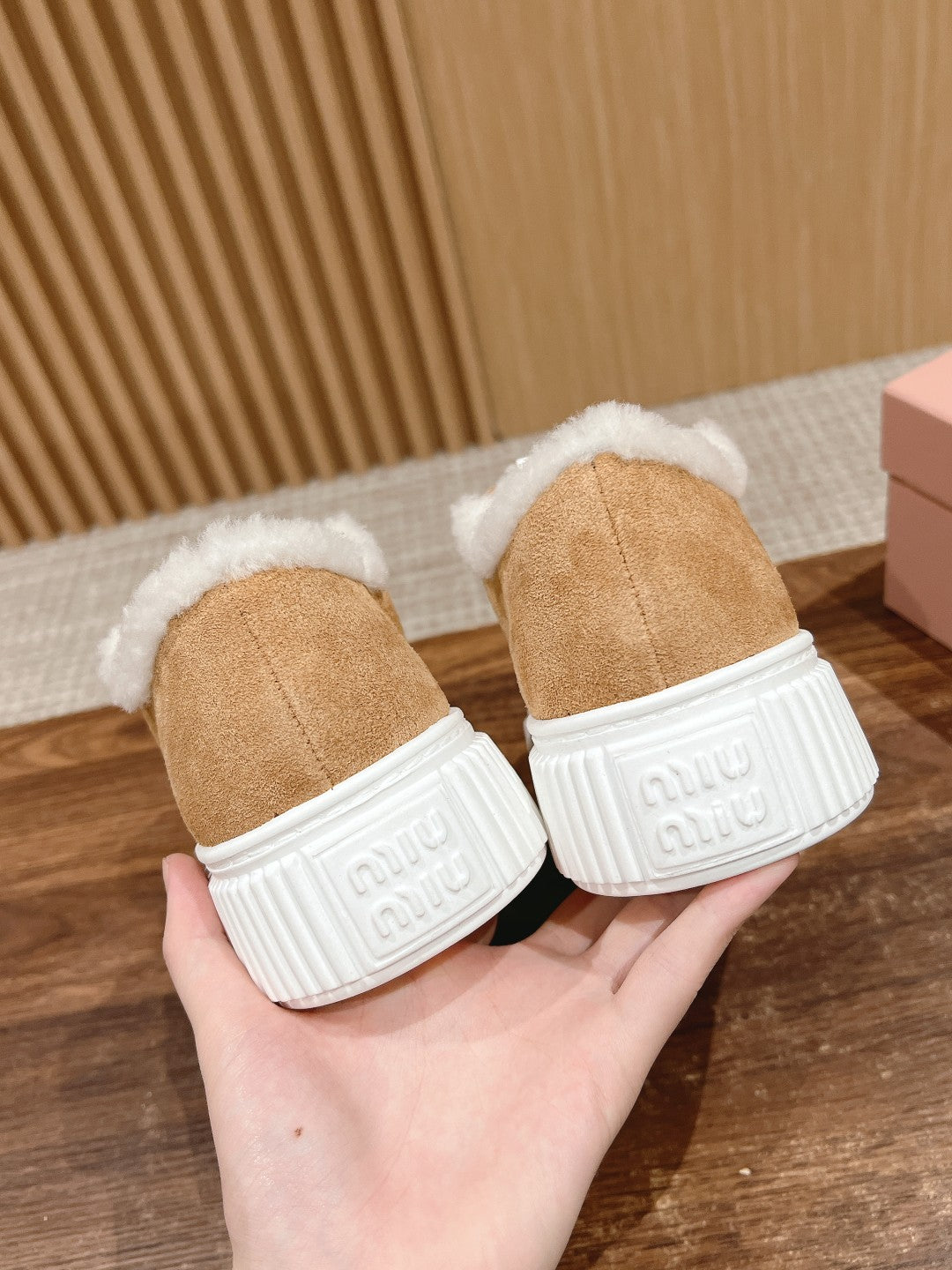 穆M家-絨毛厚底休閒鞋 棕色
