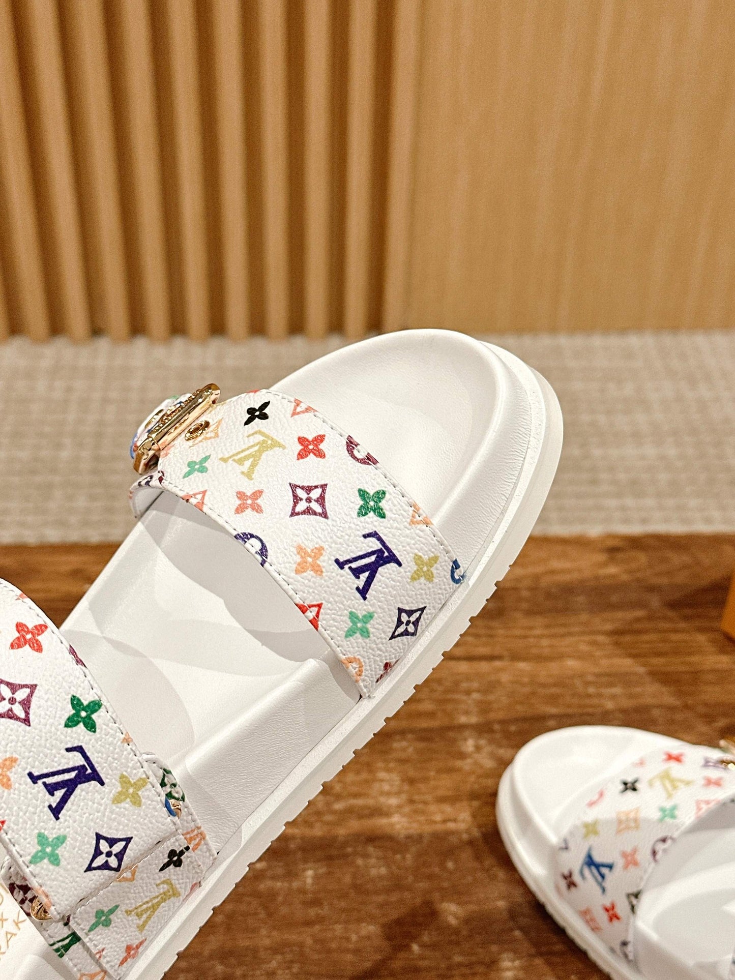 路L家-印花拖鞋 白色