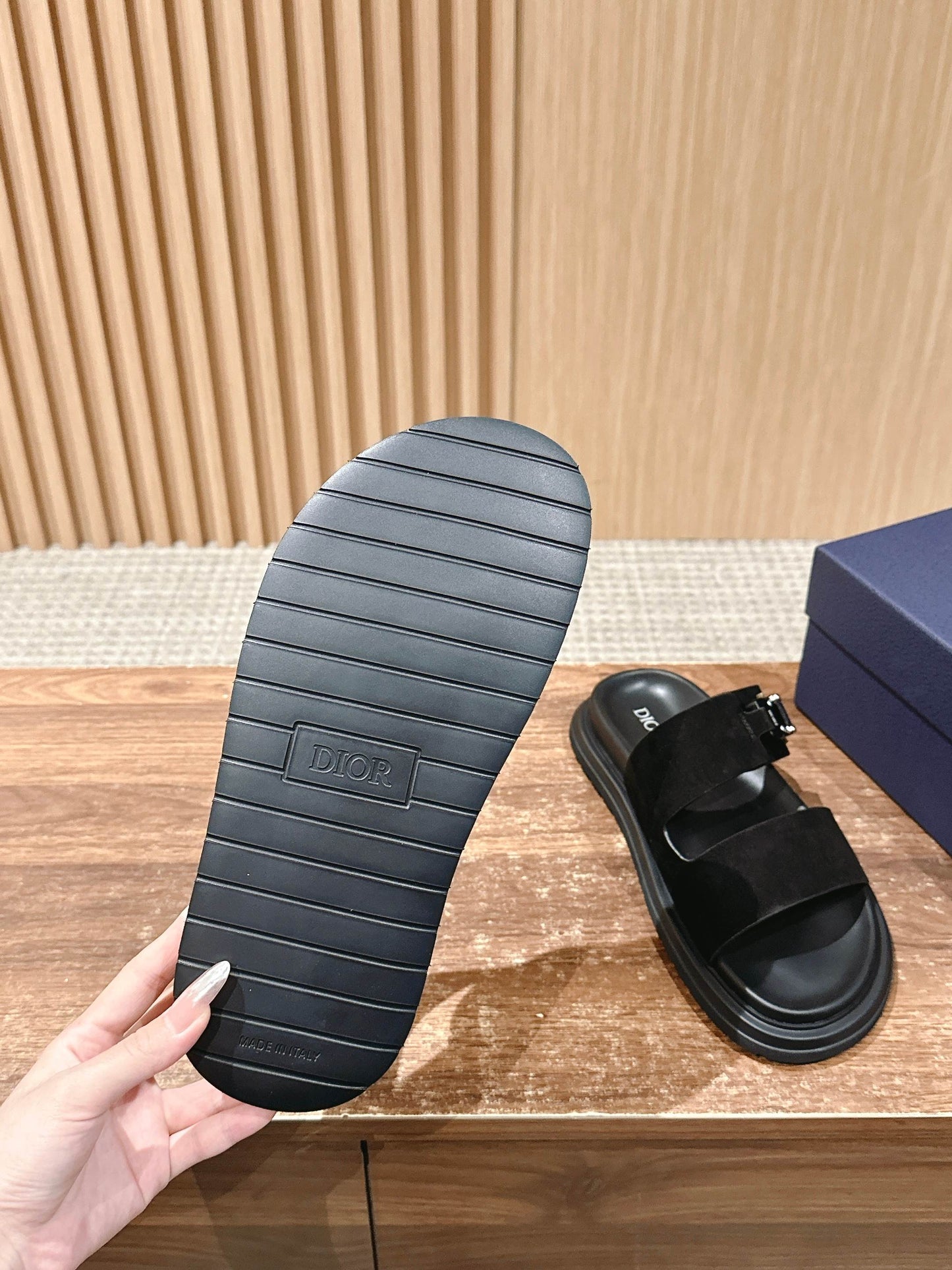 迪D家-絨面搭扣拖鞋 男款鞋子 黑色