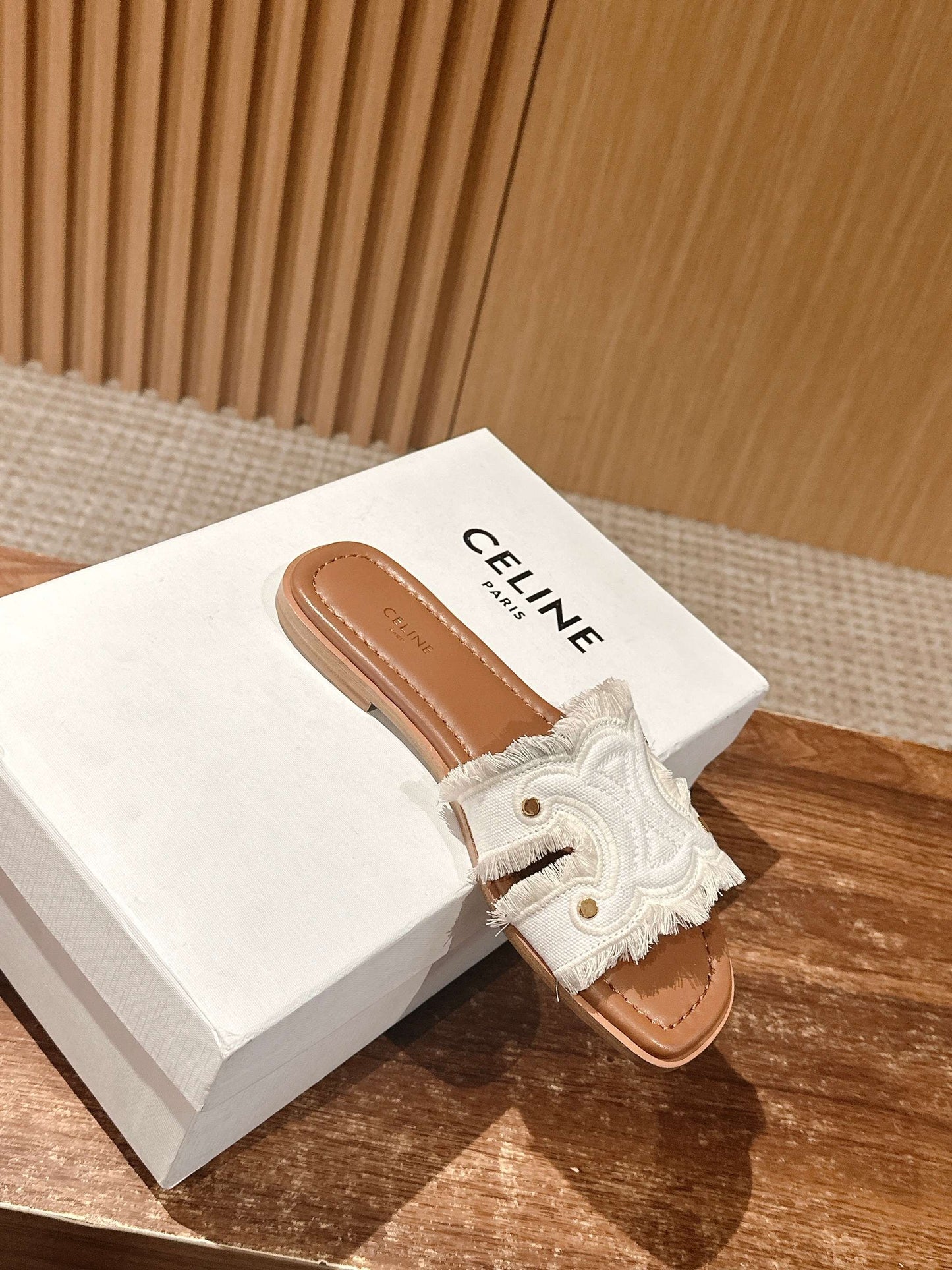 賽C家-新款凱旋門丹寧牛仔拖鞋 白色