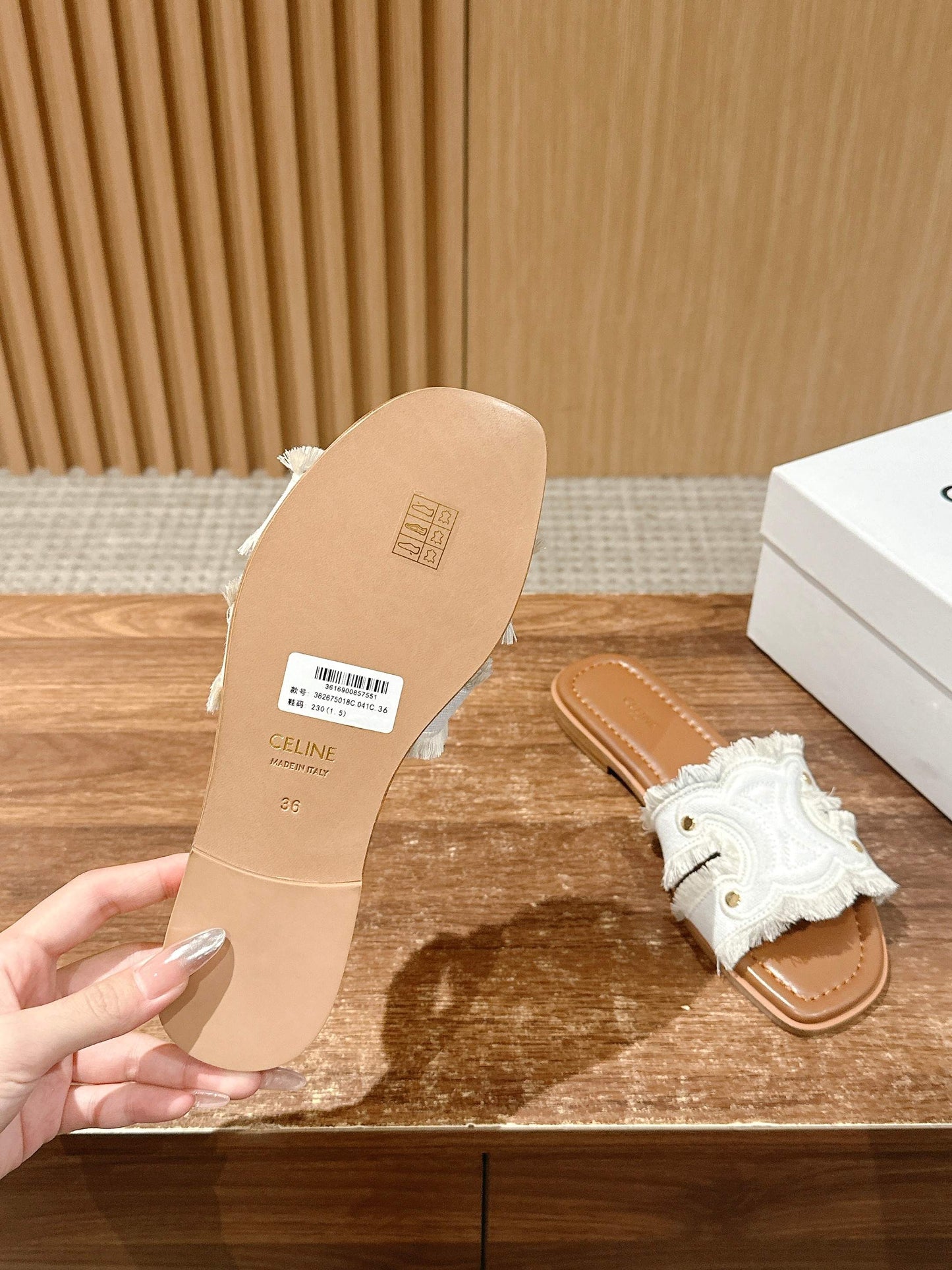 賽C家-新款凱旋門丹寧牛仔拖鞋 白色