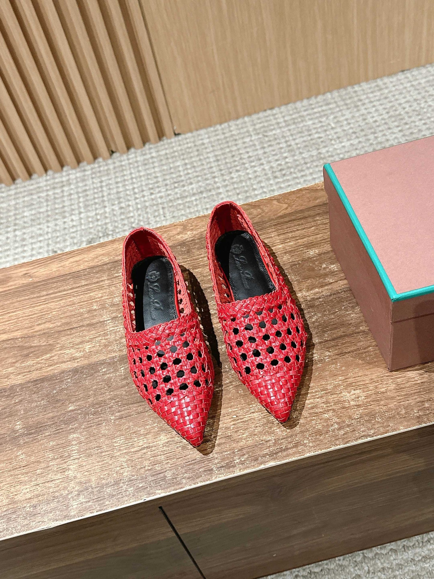 L-Piana-2025春夏新款 牛皮手工編織鏤空樂福鞋 紅色