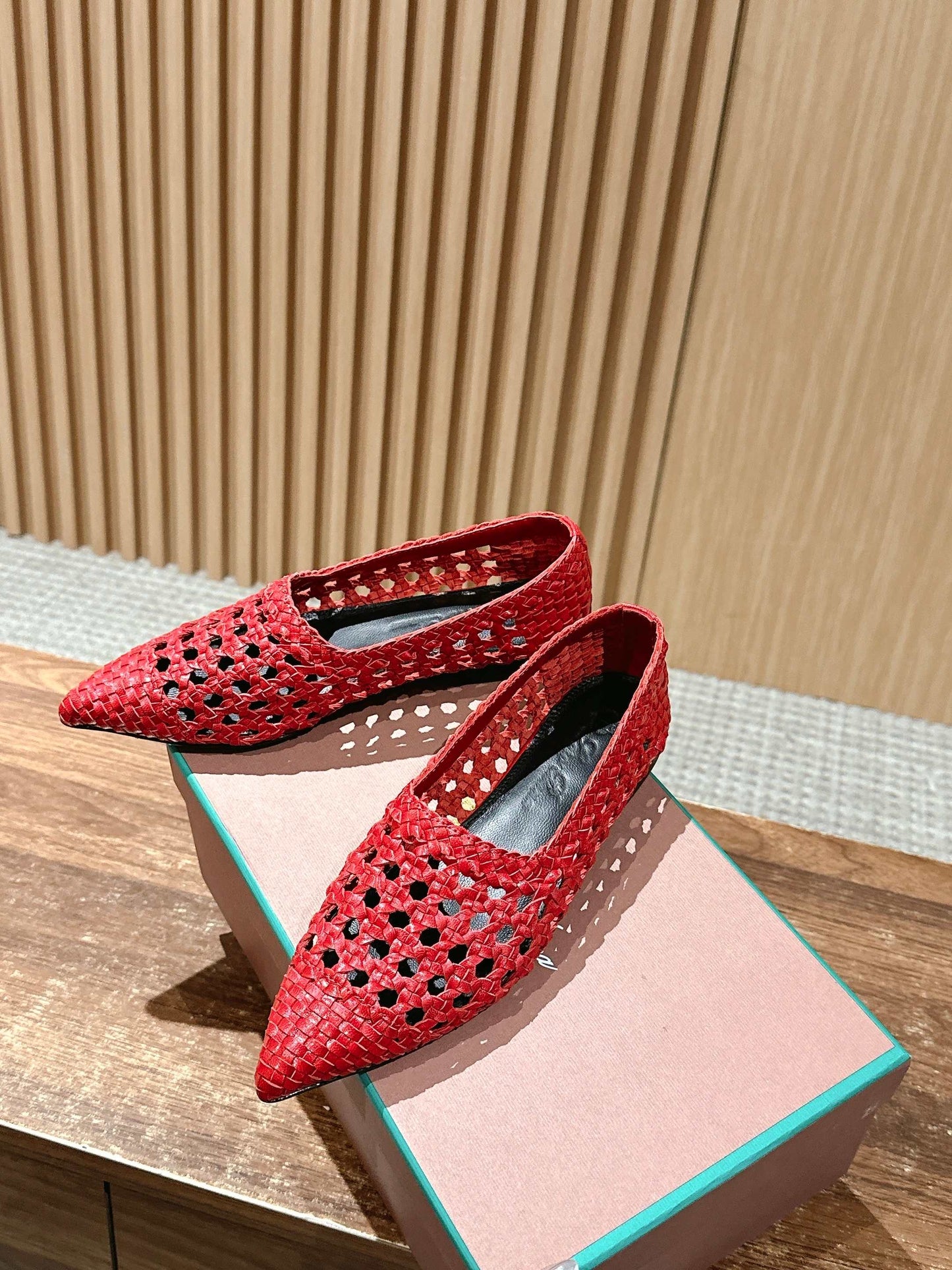 L-Piana-2025春夏新款 牛皮手工編織鏤空樂福鞋 紅色