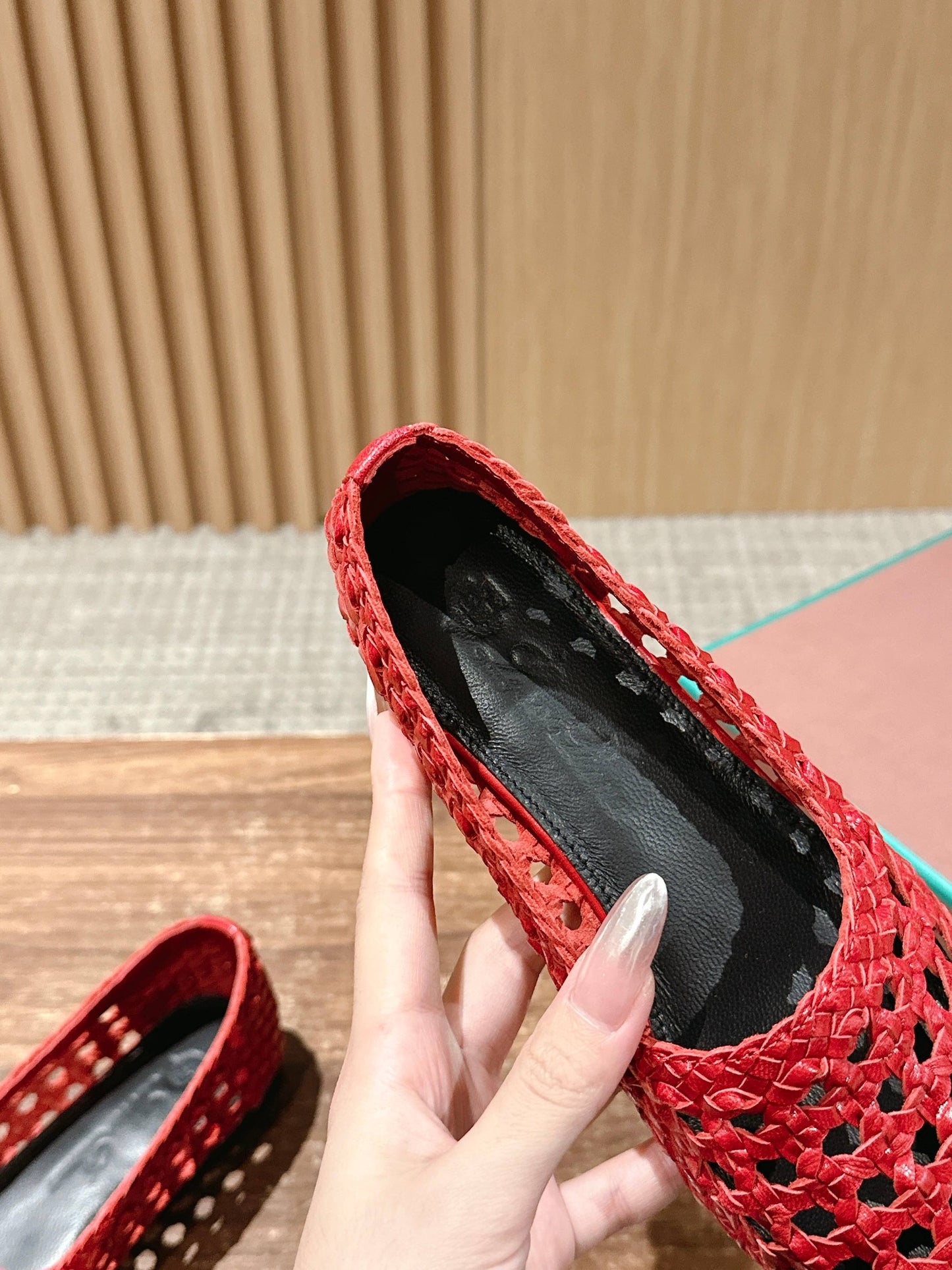 L-Piana-2025春夏新款 牛皮手工編織鏤空樂福鞋 紅色