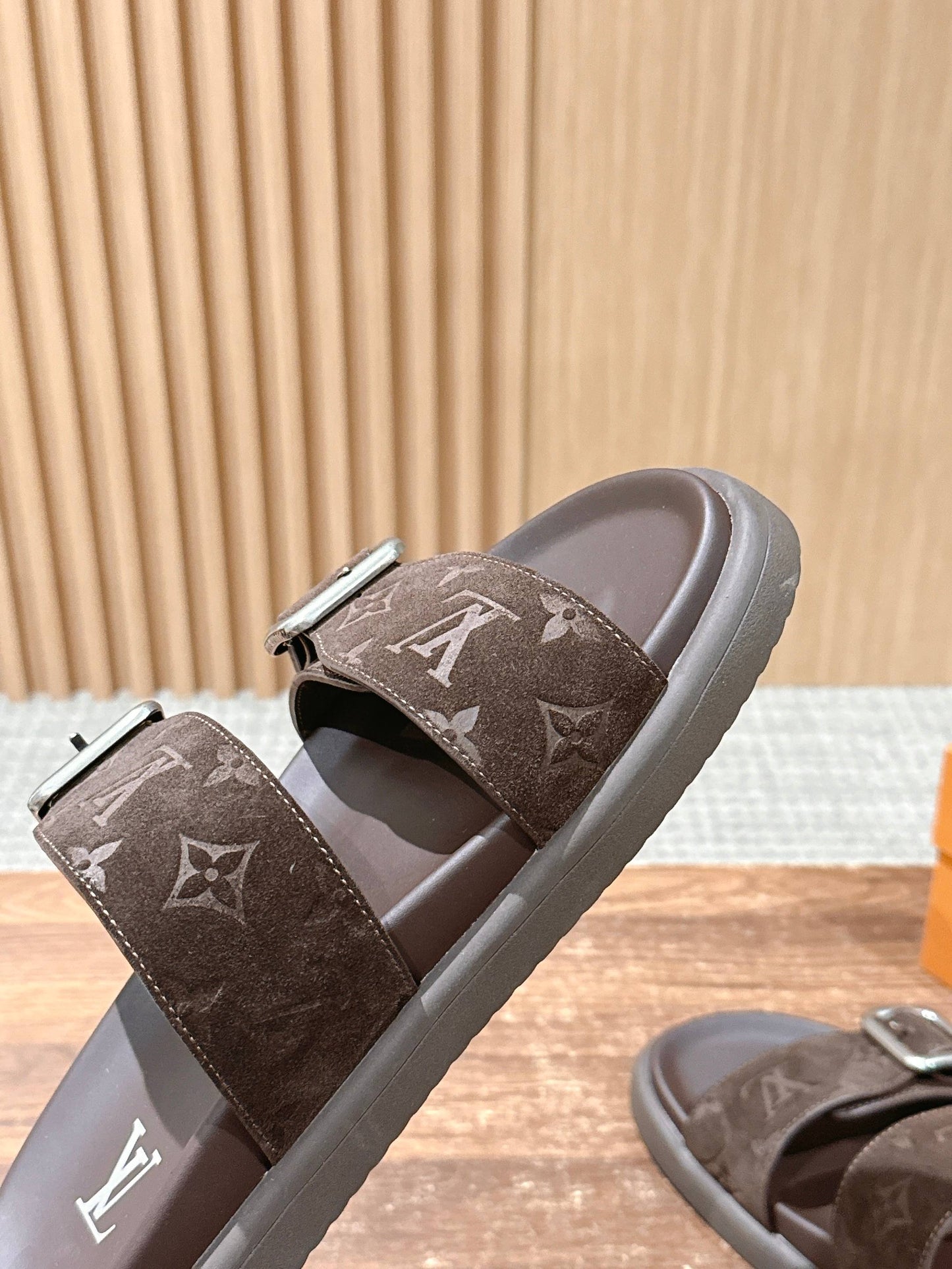 路L家-休閒拖鞋 男款鞋子 麂皮咖色