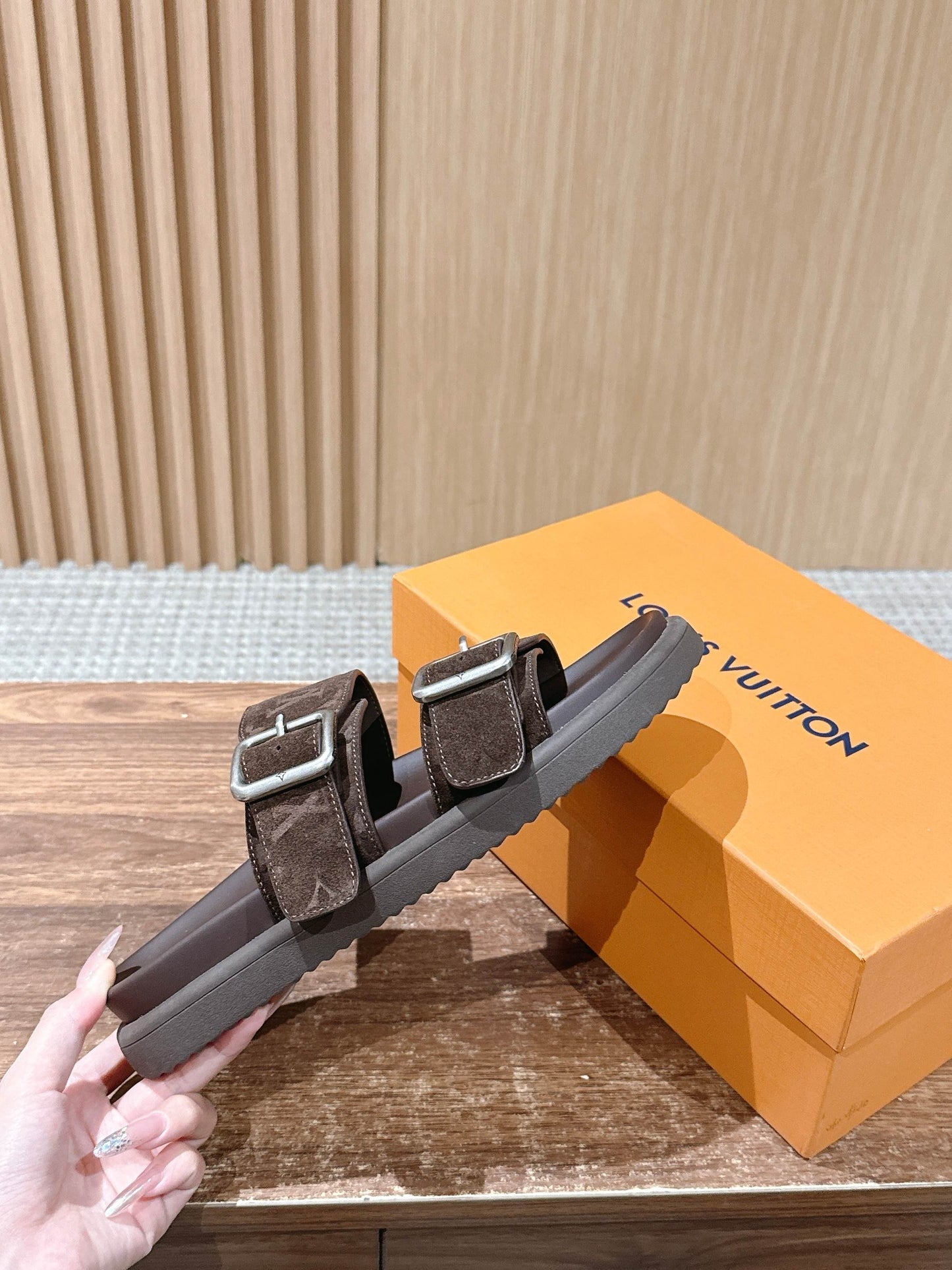 路L家-休閒拖鞋 男款鞋子 麂皮咖色