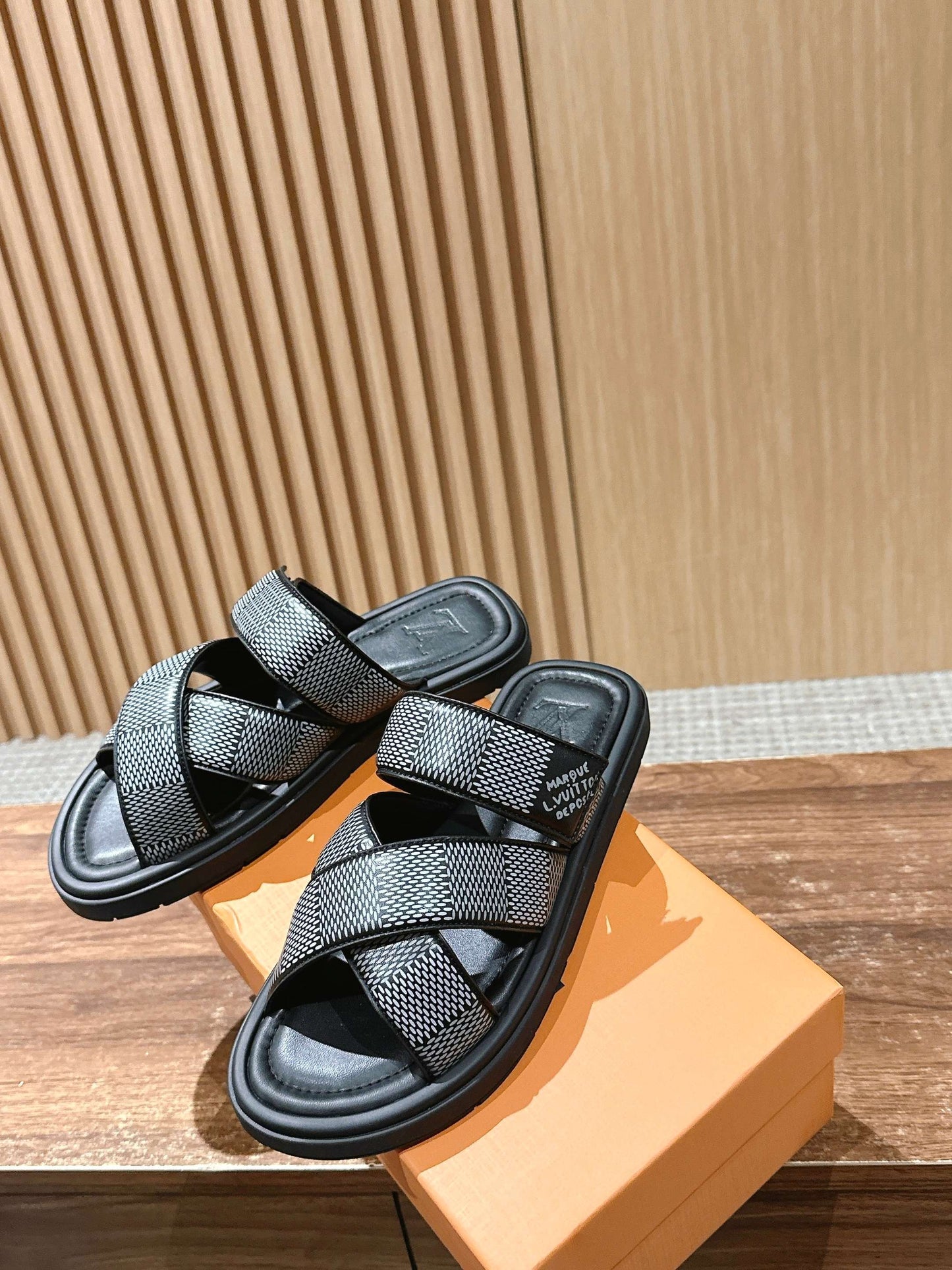 路L家-休閒沙灘拖鞋 男款鞋子 黑色