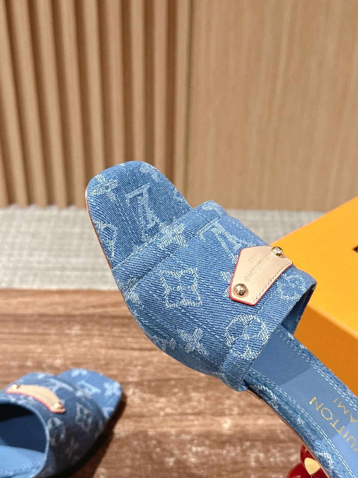 路L家-村上隆復刻系列 低跟拖鞋 牛仔藍