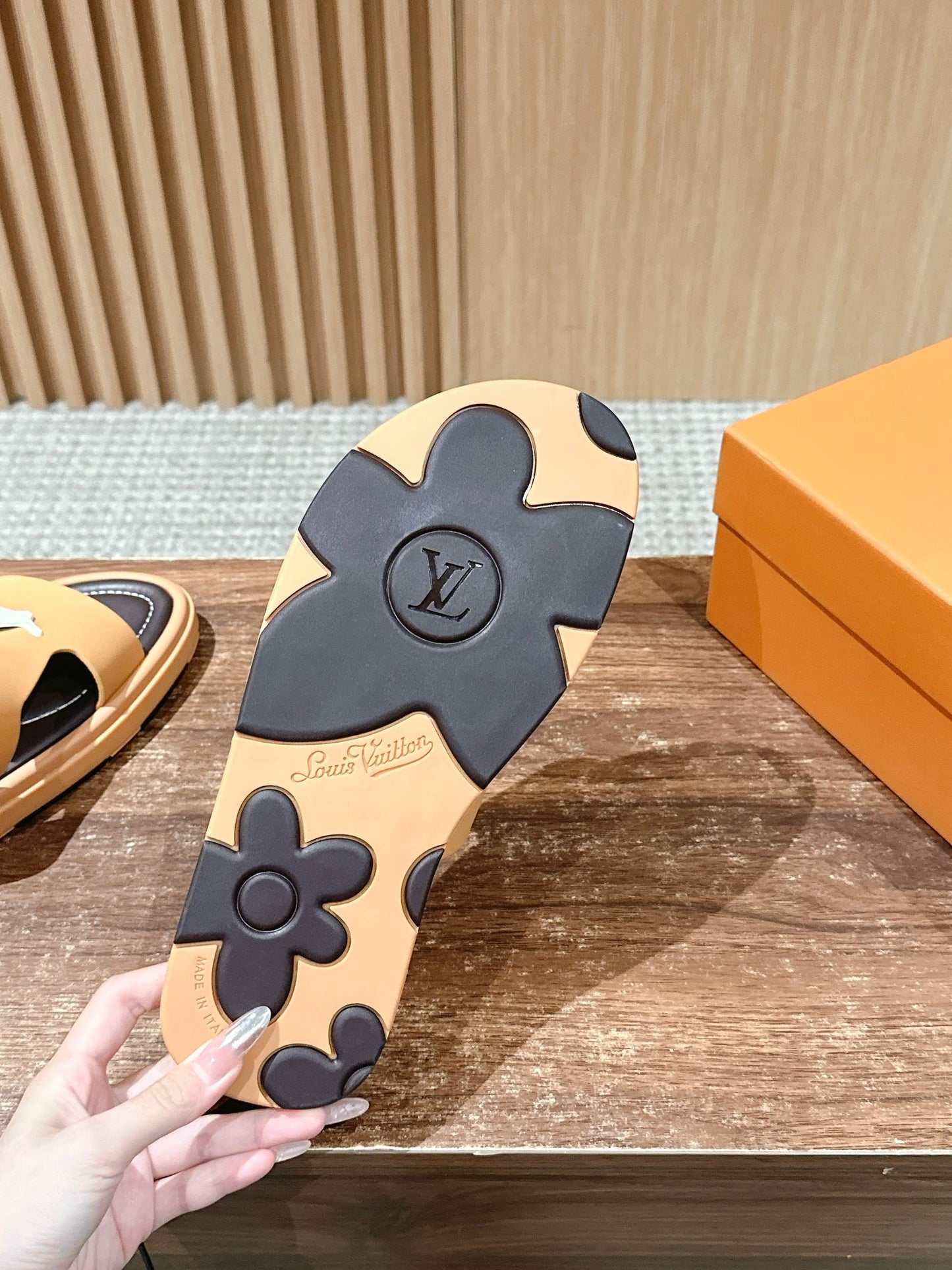 路L家-沙灘拖鞋 男款鞋子 咖啡色