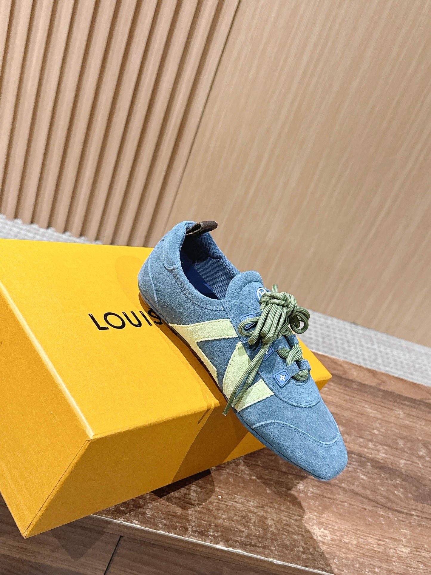 路L家-𝐒𝐧𝐞𝐚𝐤𝐞𝐫𝐢𝐧𝐚 驢牌運動鞋 藍色